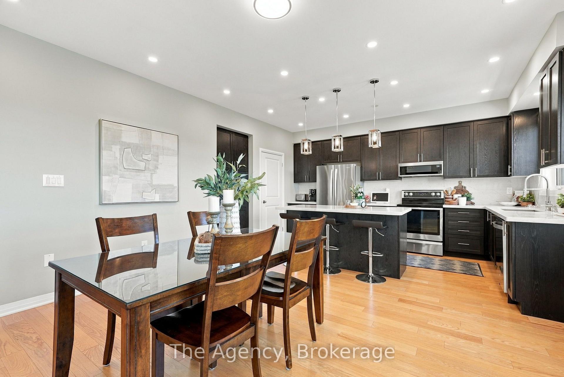 Photo 13 of 39 Yacht Drive, Clarington, Bowmanville — HOMEH