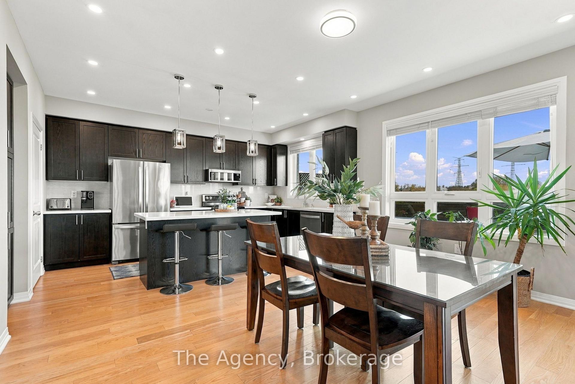 Photo 14 of 39 Yacht Drive, Clarington, Bowmanville — HOMEH