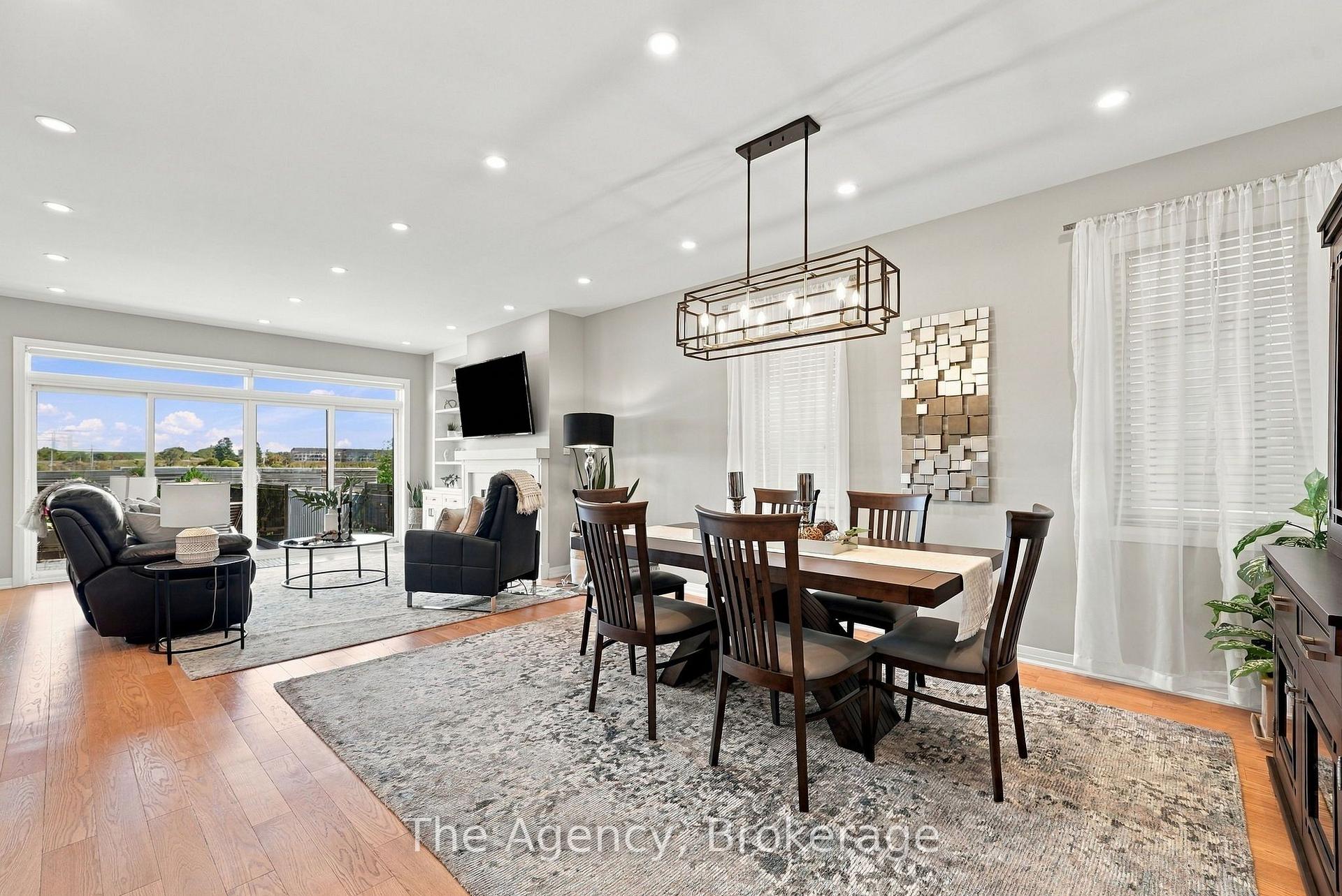 Photo 19 of 39 Yacht Drive, Clarington, Bowmanville — HOMEH
