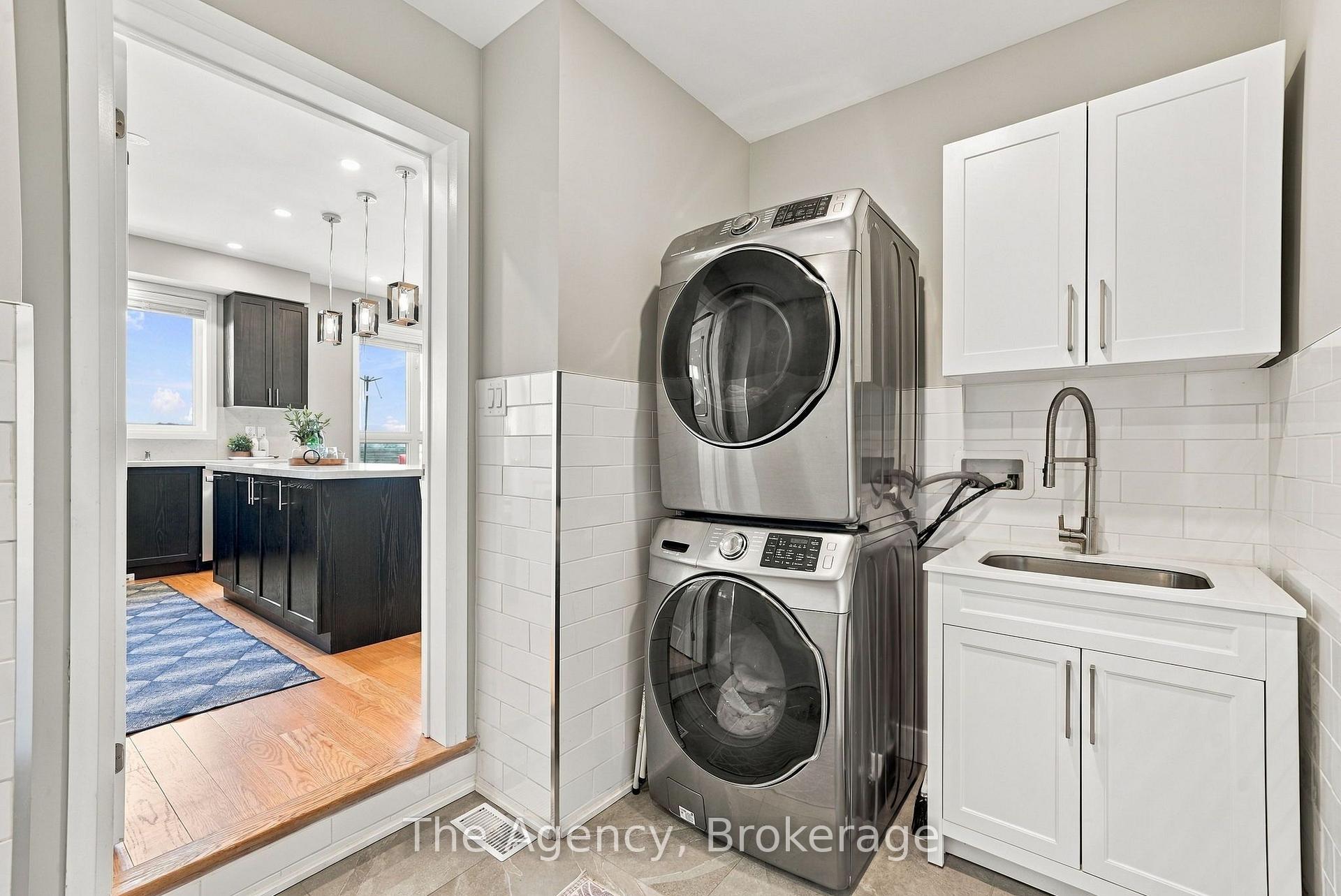 Photo 24 of 39 Yacht Drive, Clarington, Bowmanville — HOMEH