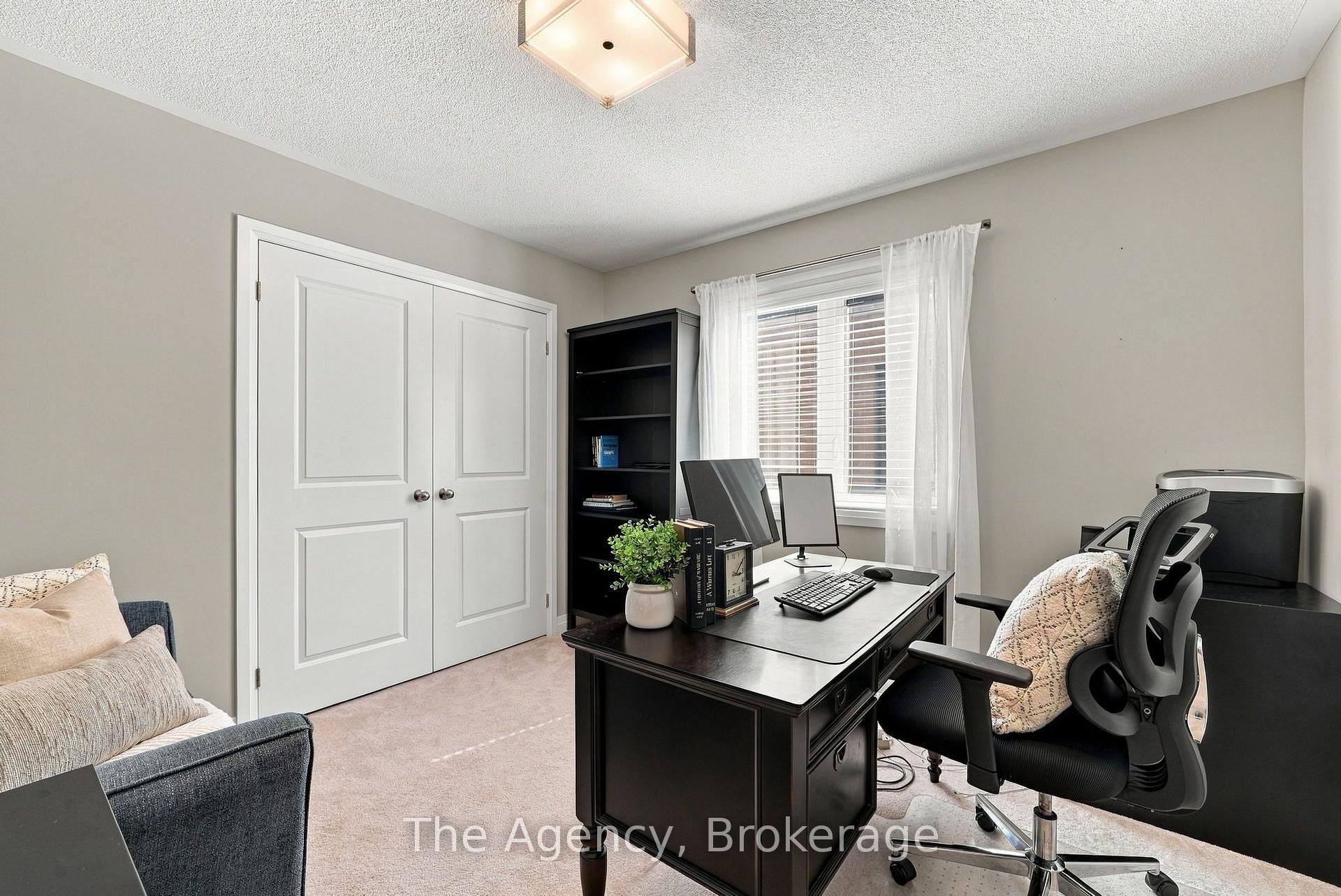 Photo 26 of 39 Yacht Drive, Clarington, Bowmanville — HOMEH