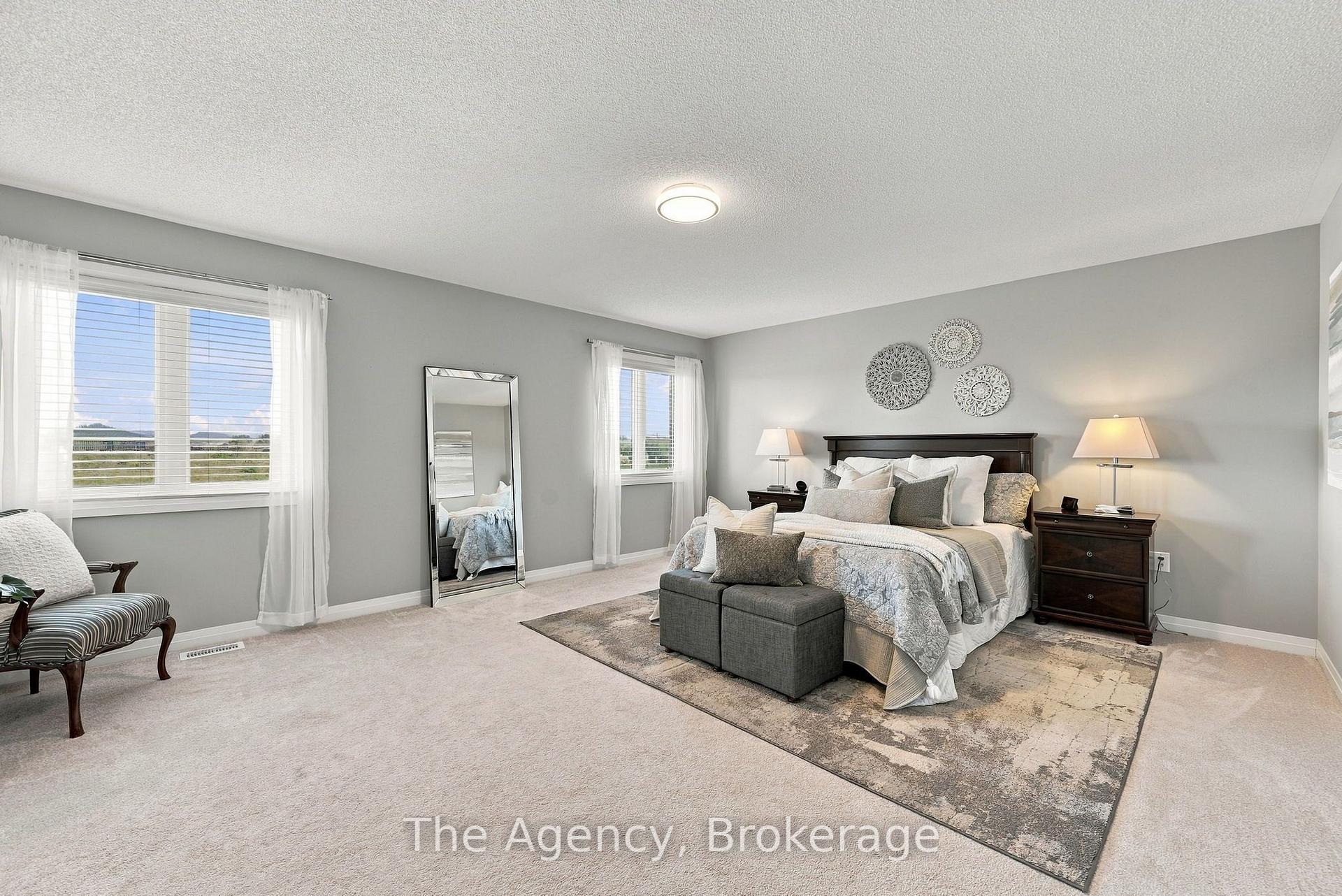Photo 28 of 39 Yacht Drive, Clarington, Bowmanville — HOMEH