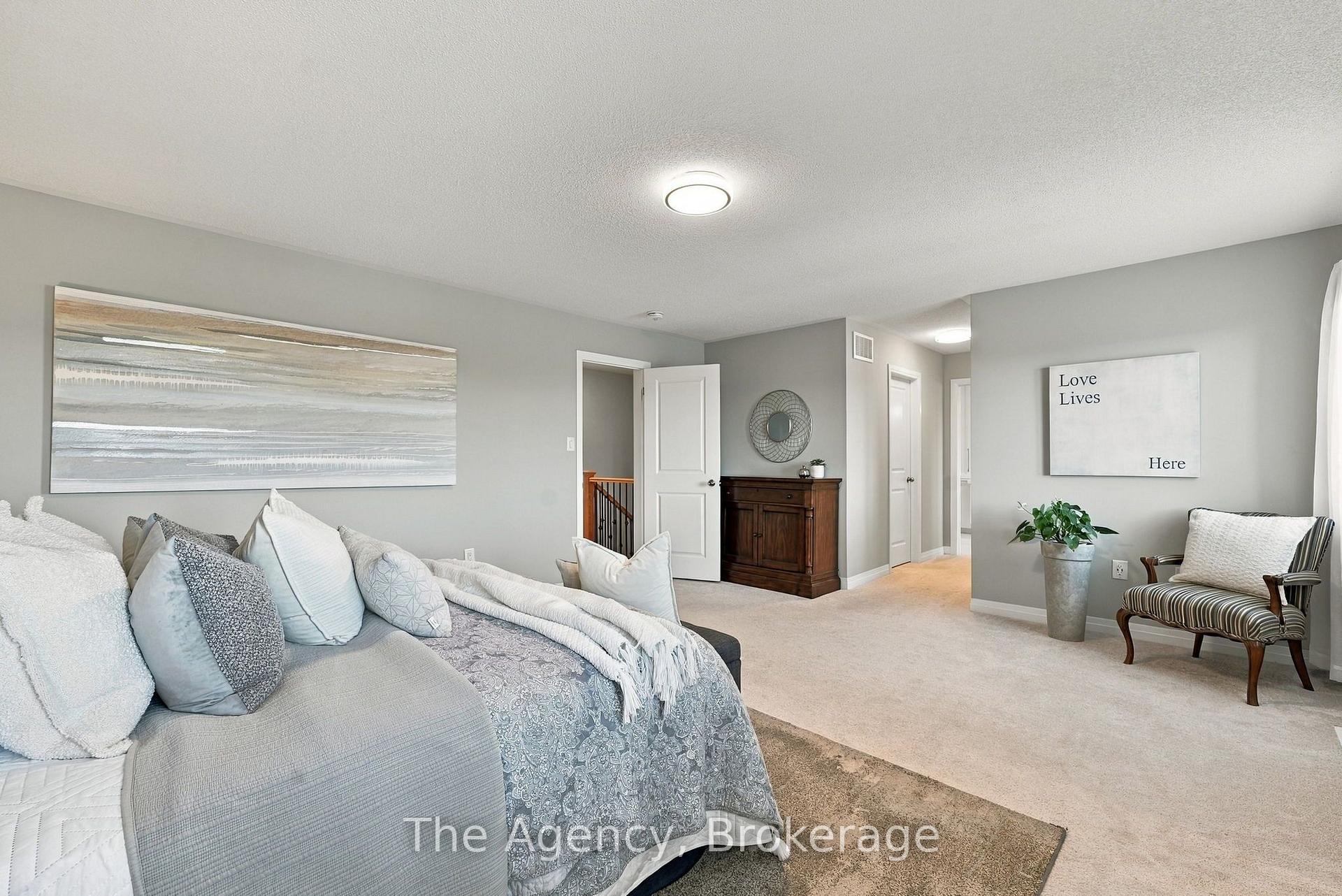 Photo 30 of 39 Yacht Drive, Clarington, Bowmanville — HOMEH
