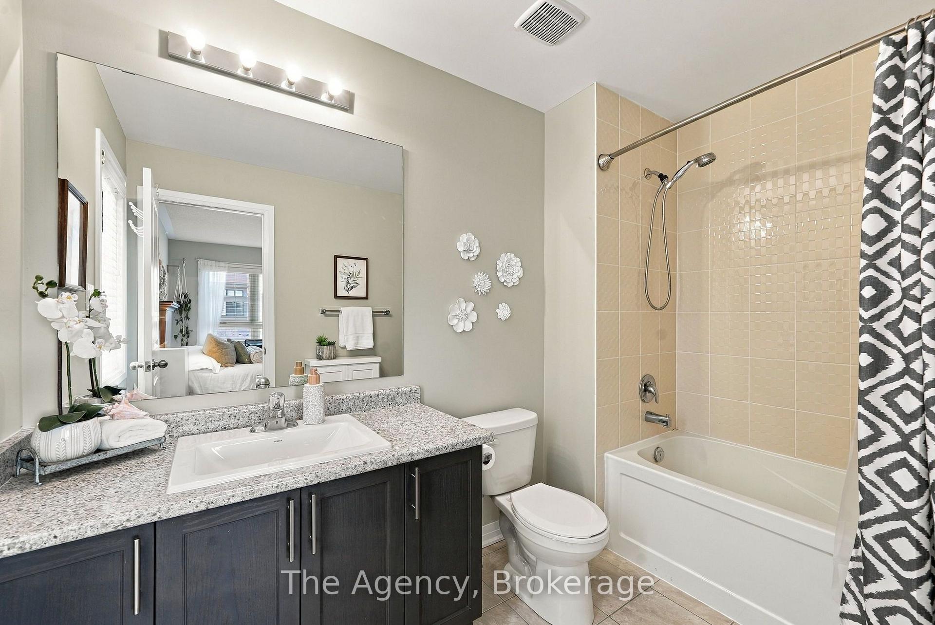 Photo 36 of 39 Yacht Drive, Clarington, Bowmanville — HOMEH