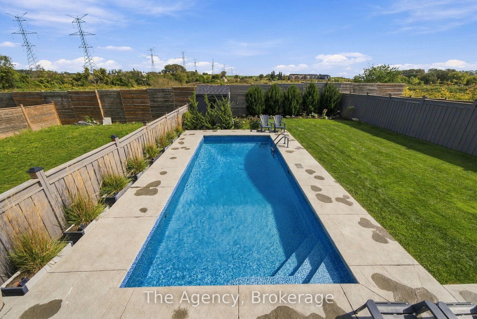Photo 41 of 39 Yacht Drive, Clarington, Bowmanville — HOMEH