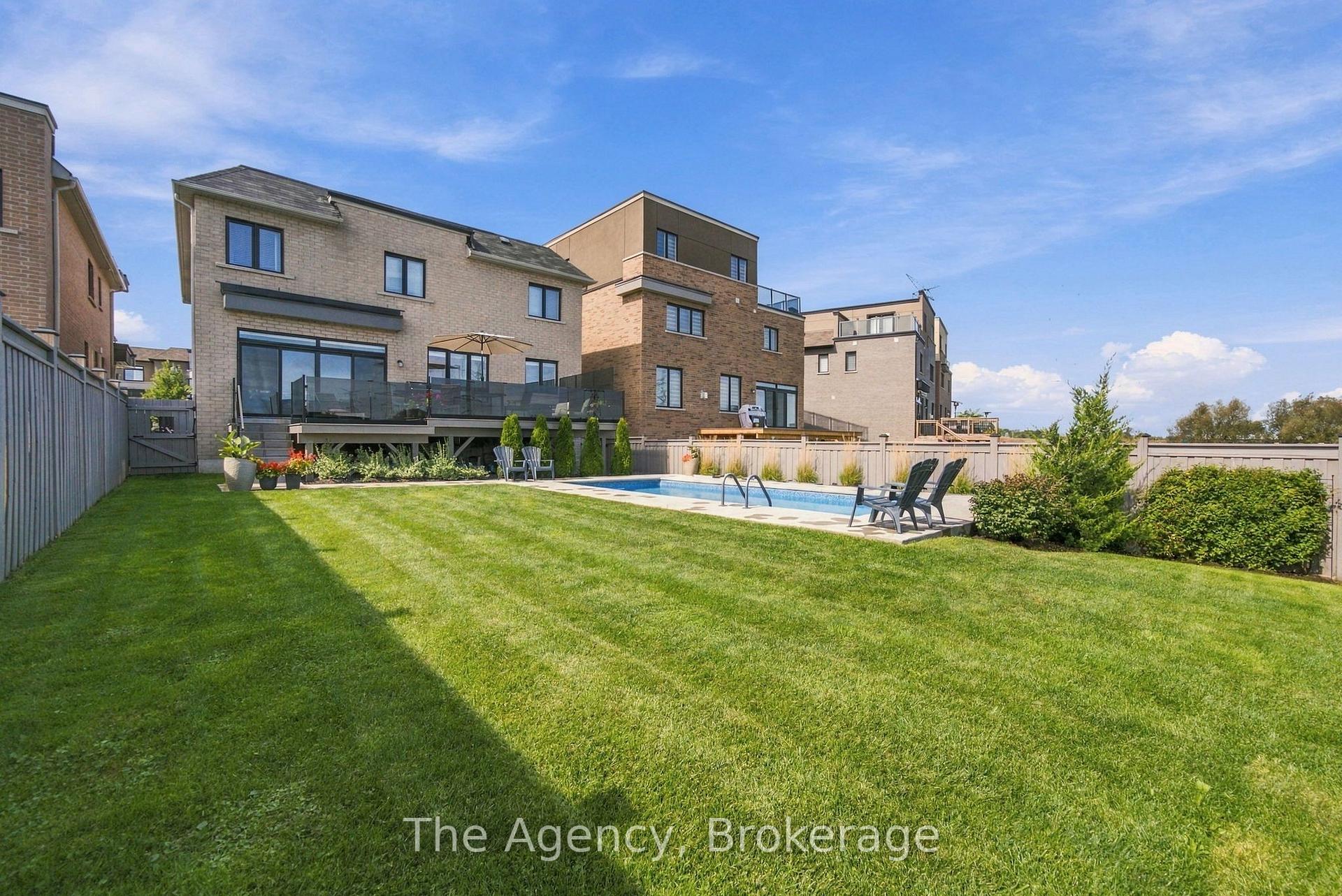 Photo 43 of 39 Yacht Drive, Clarington, Bowmanville — HOMEH