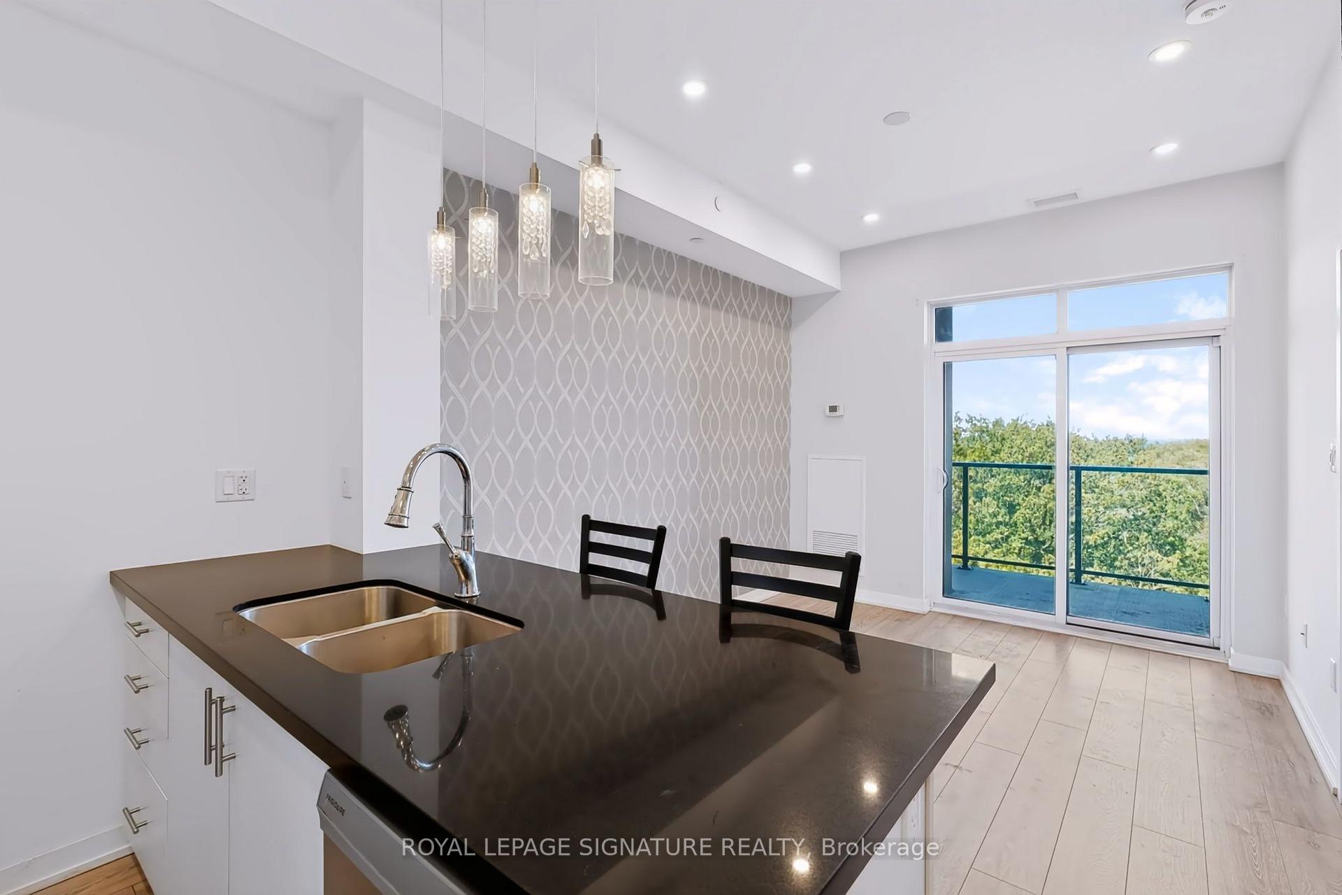 Photo 2 of Unit 624, 125 Shoreview Place, Hamilton, Stoney Creek — HOMEH