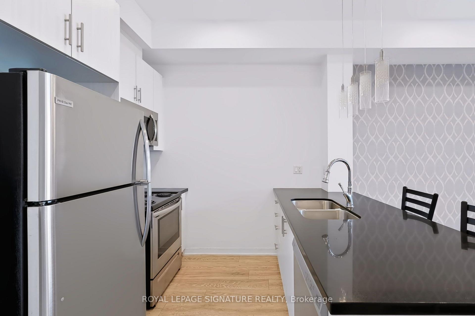 Photo 7 of Unit 624, 125 Shoreview Place, Hamilton, Stoney Creek — HOMEH