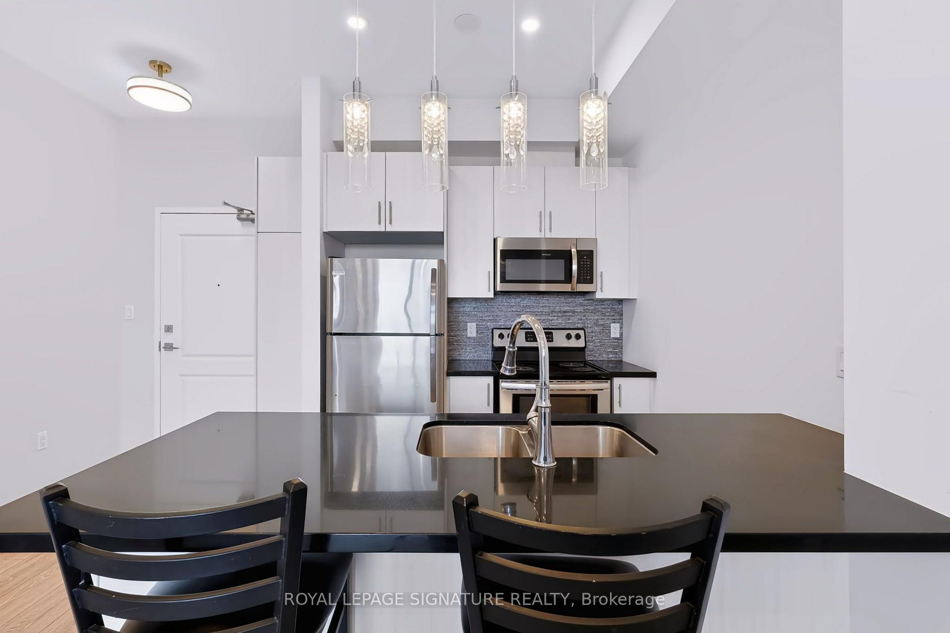 Photo 5 of Unit 624, 125 Shoreview Place, Hamilton, Stoney Creek — HOMEH
