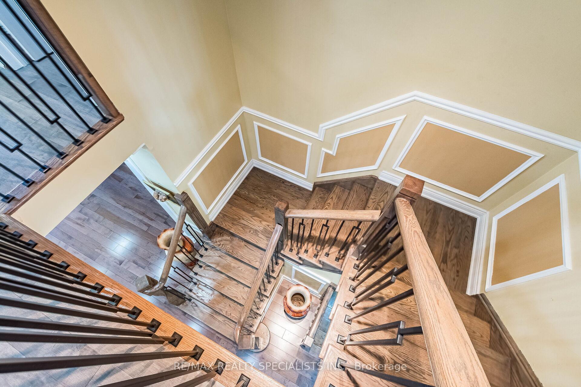 Photo 28 of 49 Maisonneuve Boulevard, Brampton, Vales of Castlemore North — HOMEH
