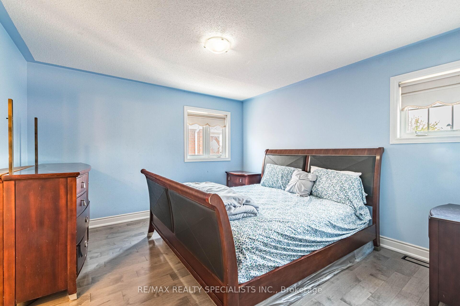 Photo 37 of 49 Maisonneuve Boulevard, Brampton, Vales of Castlemore North — HOMEH