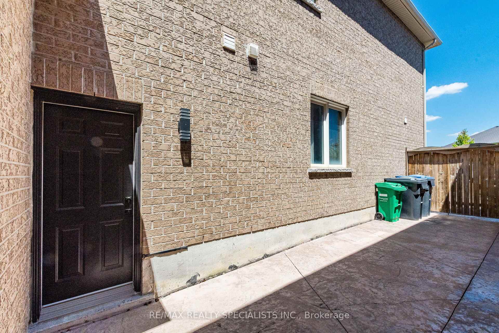 Photo 50 of 49 Maisonneuve Boulevard, Brampton, Vales of Castlemore North — HOMEH
