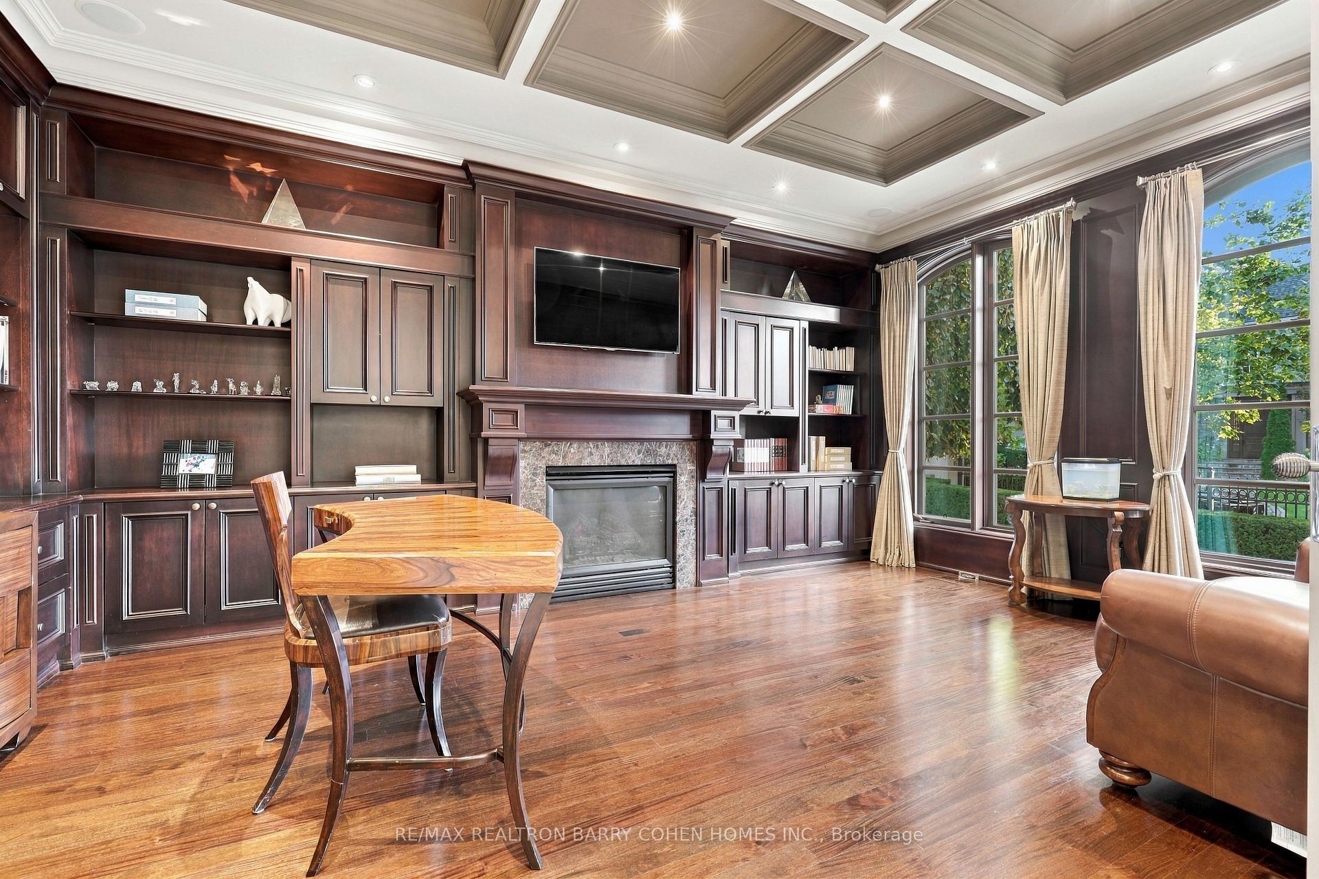 Photo 15 of 11 Doon Road, North York, Bridle Path-Sunnybrook-York Mills — HOMEH