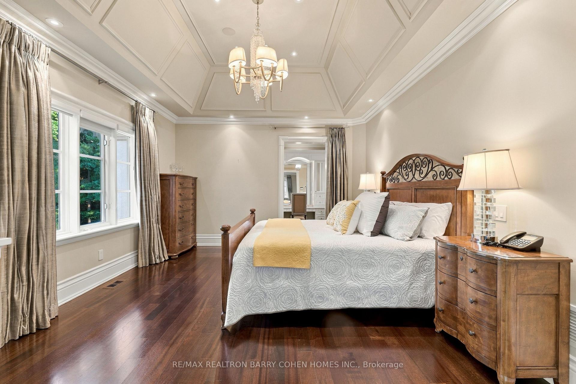 Photo 19 of 11 Doon Road, North York, Bridle Path-Sunnybrook-York Mills — HOMEH