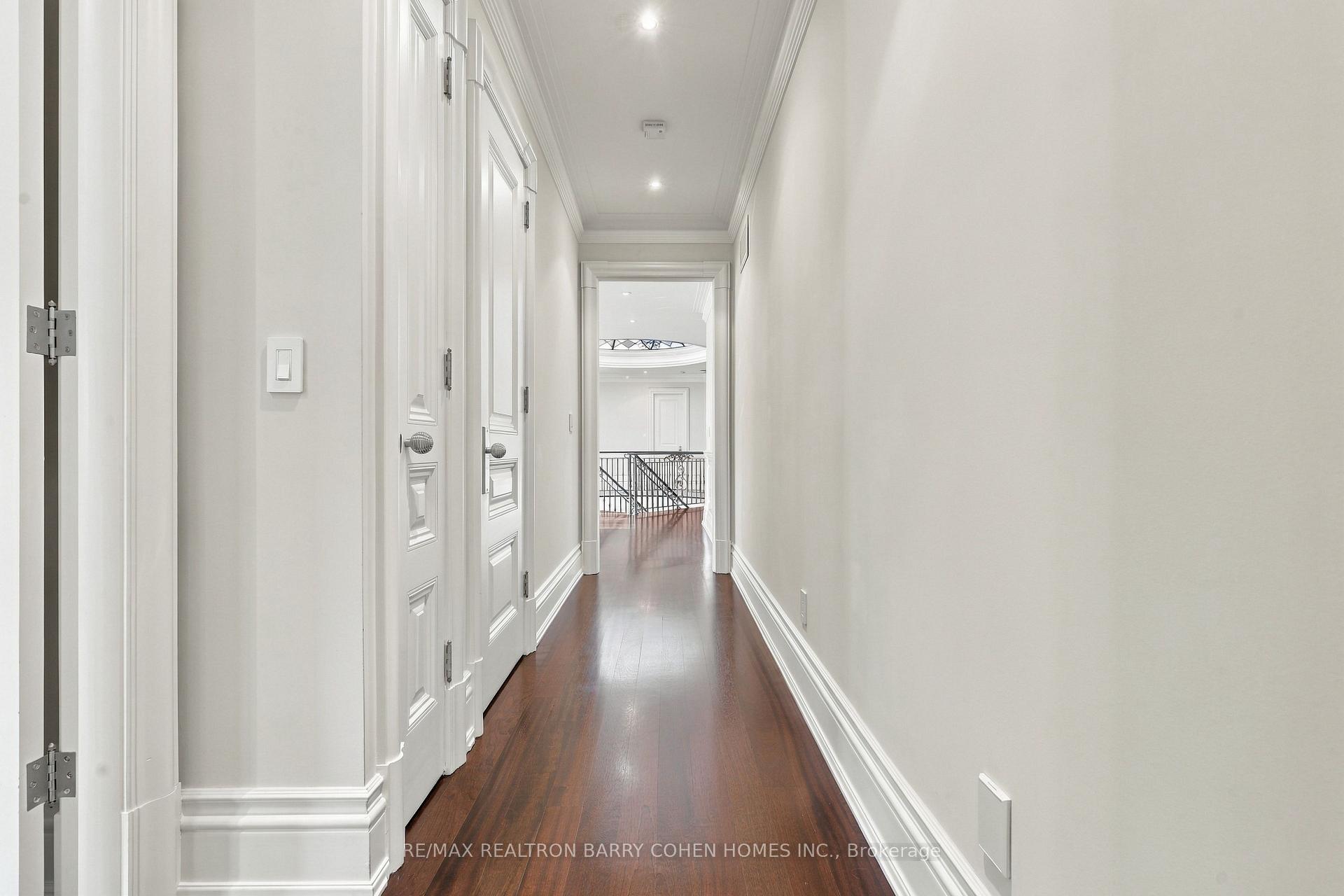 Photo 26 of 11 Doon Road, North York, Bridle Path-Sunnybrook-York Mills — HOMEH