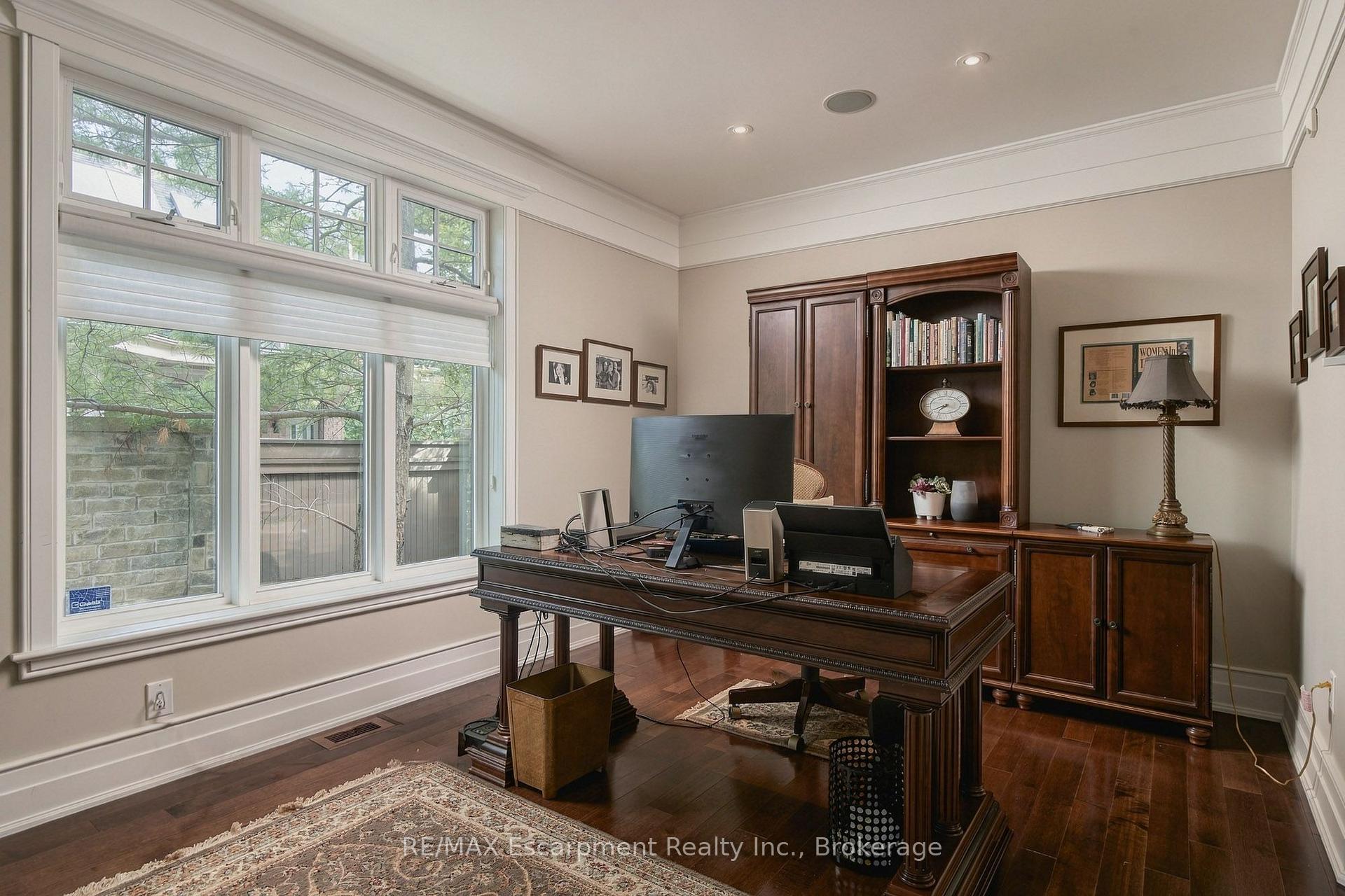 Photo 9 of 1074 Lavender Lane, Oakville, Morrison — HOMEH