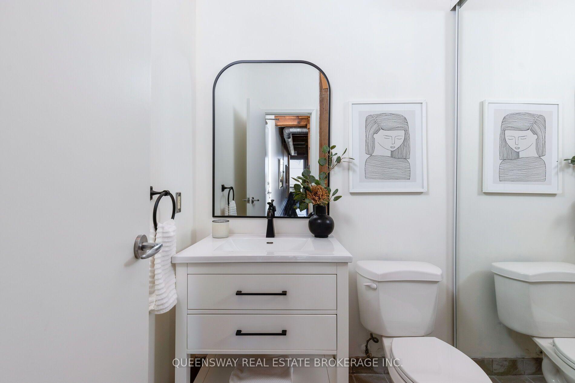 Photo 4 of Unit 602, 781 King Street W, Toronto, Niagara — HOMEH