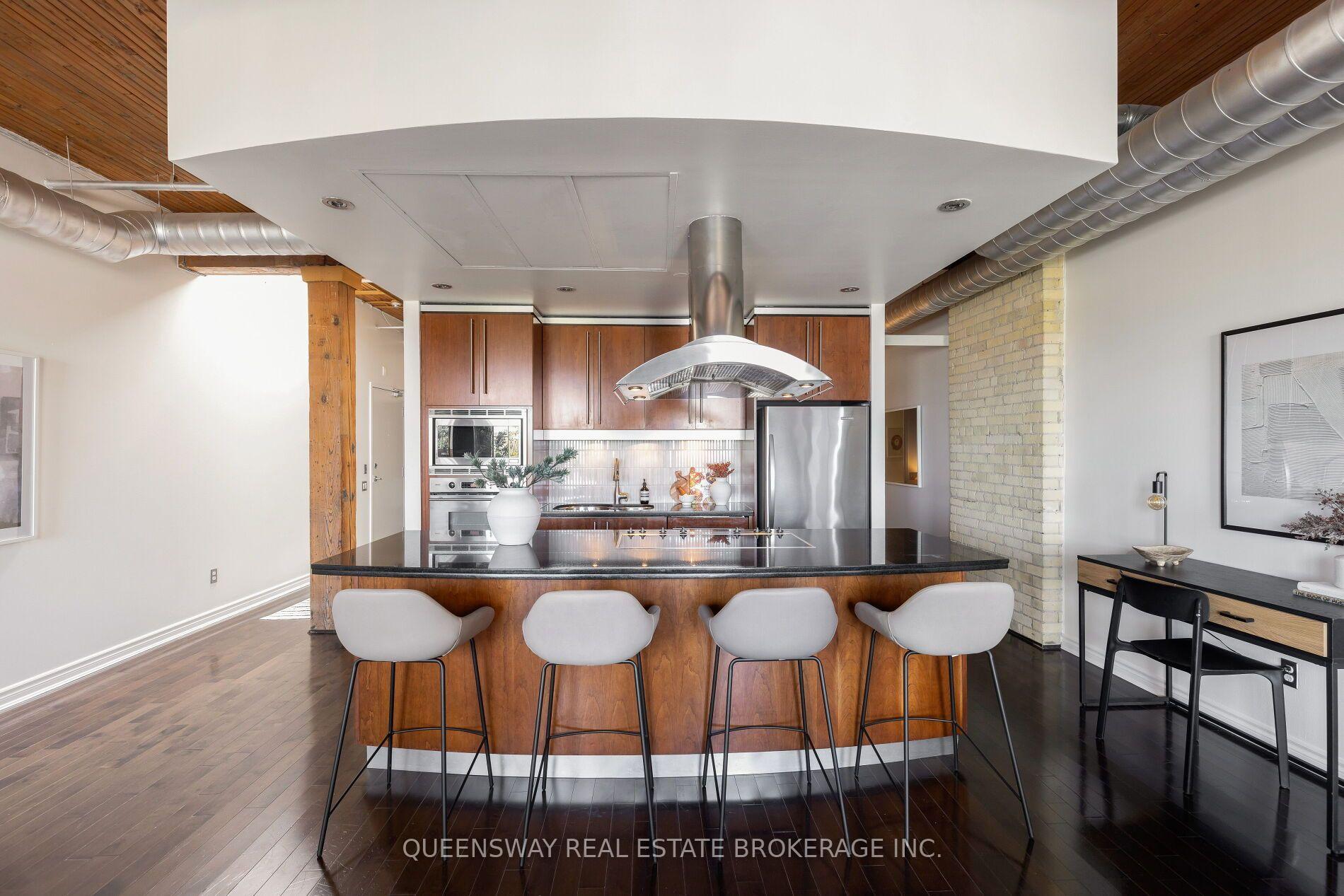 Photo 10 of Unit 602, 781 King Street W, Toronto, Niagara — HOMEH