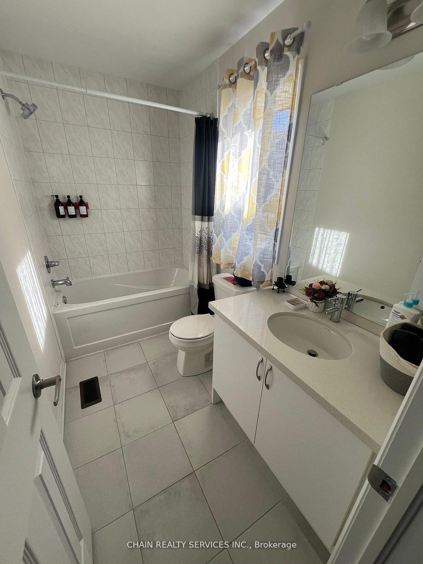 Photo 2 of 207 Stayner Street, Clearview, Stayner — HOMEH