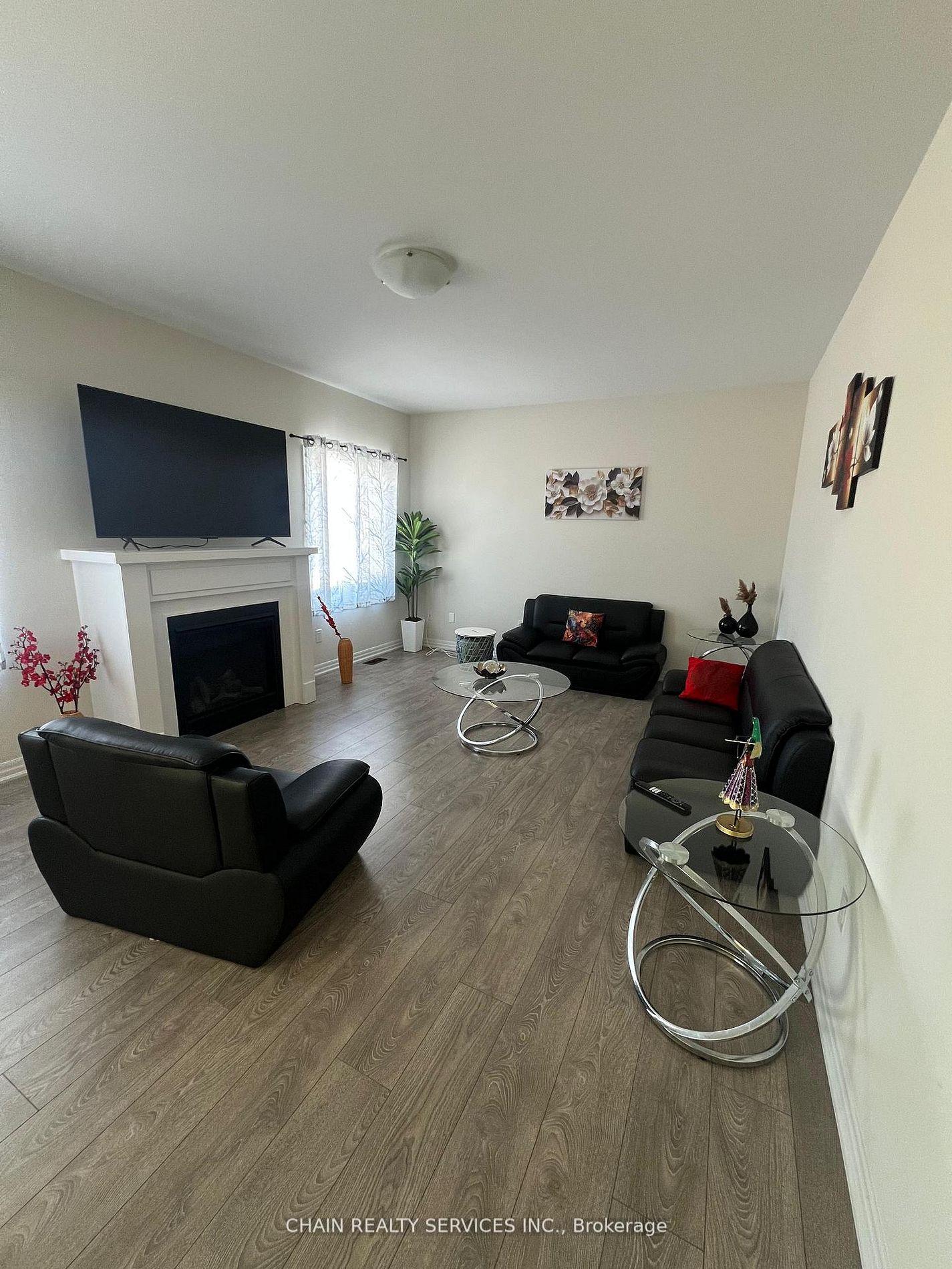 Photo 12 of 207 Stayner Street, Clearview, Stayner — HOMEH