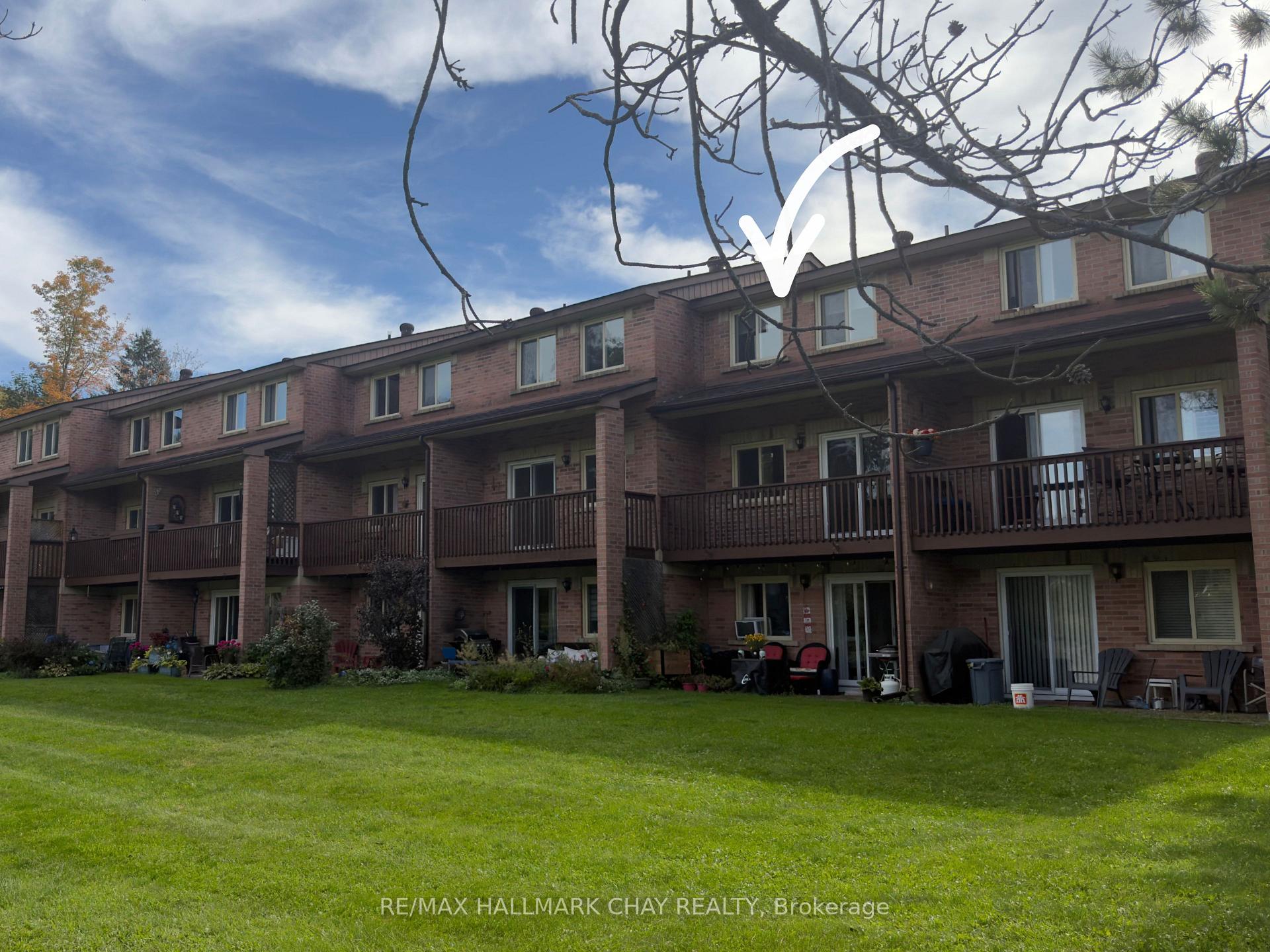 Photo 18 of Unit 11, 142 Ecclestone Drive, Bracebridge — HOMEH