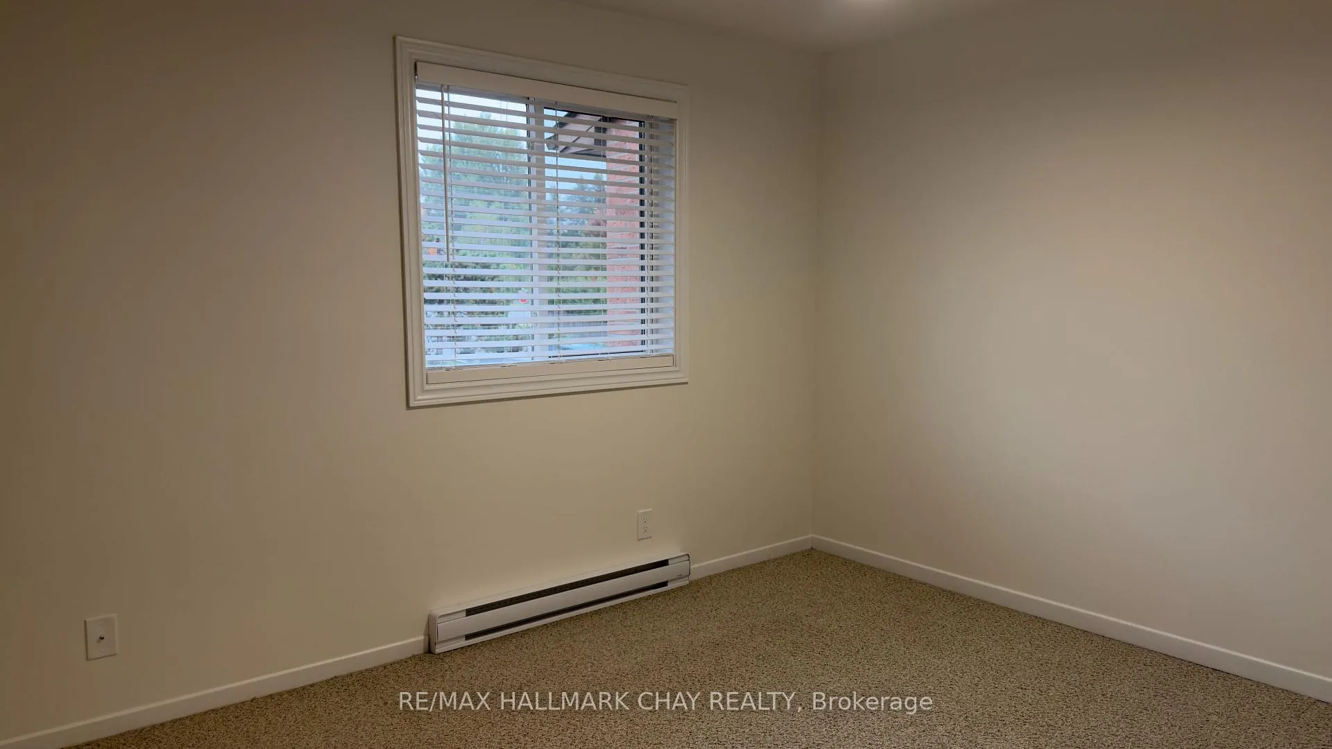 Photo 16 of Unit 11, 142 Ecclestone Drive, Bracebridge — HOMEH