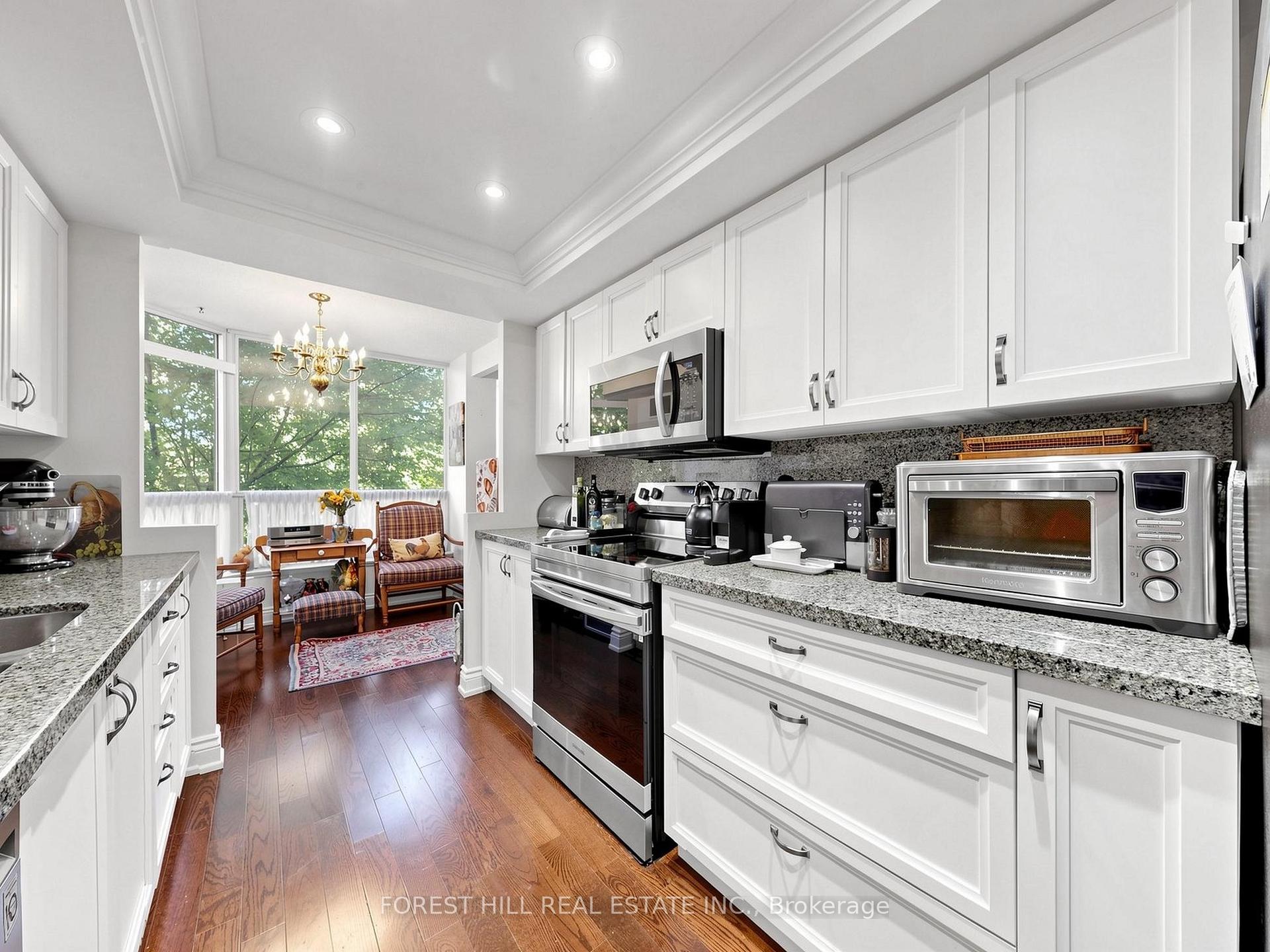 Photo 14 of Unit 225, 14924 Yonge Street, Aurora, Aurora Highlands — HOMEH