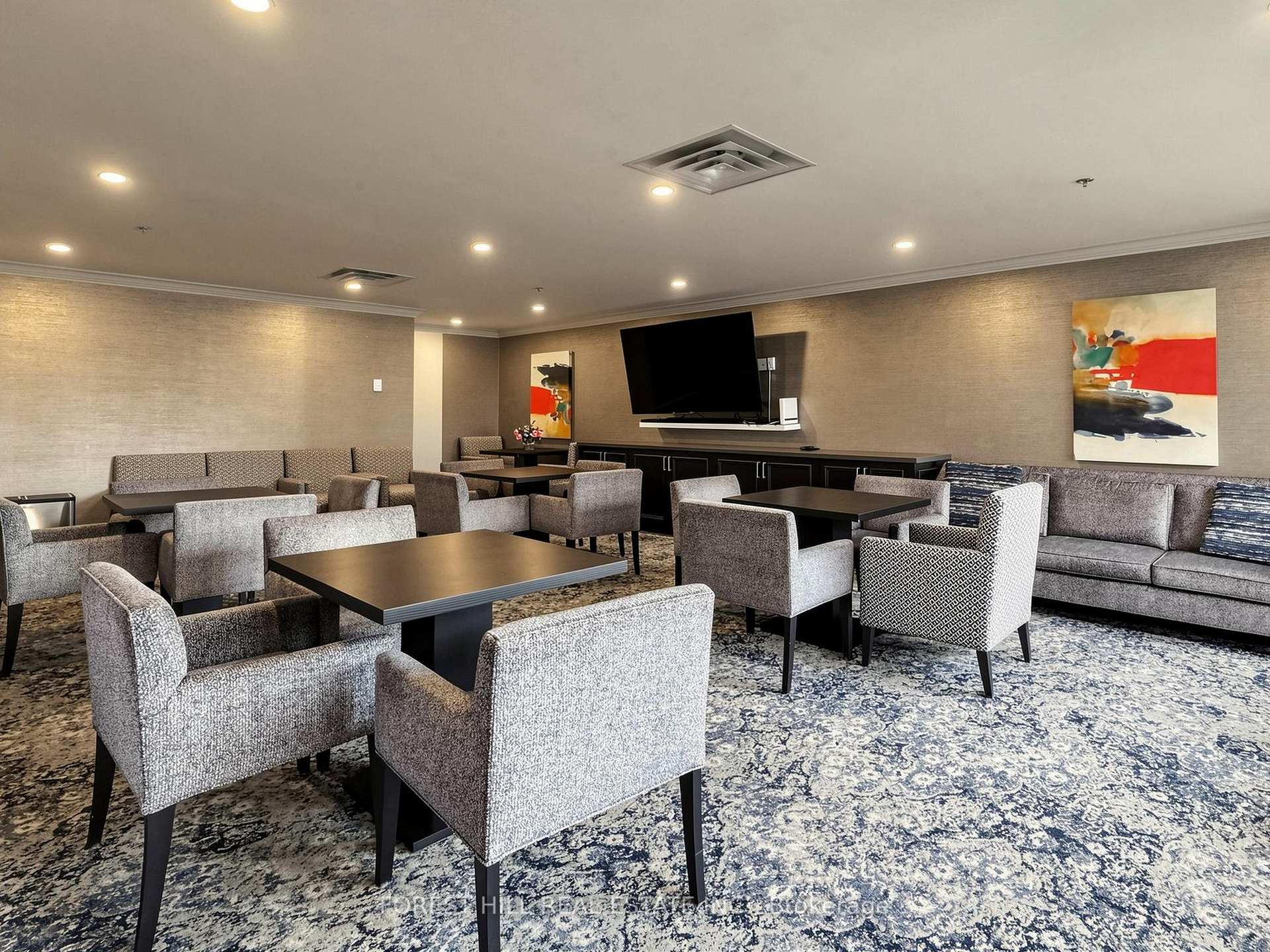 Photo 27 of Unit 225, 14924 Yonge Street, Aurora, Aurora Highlands — HOMEH