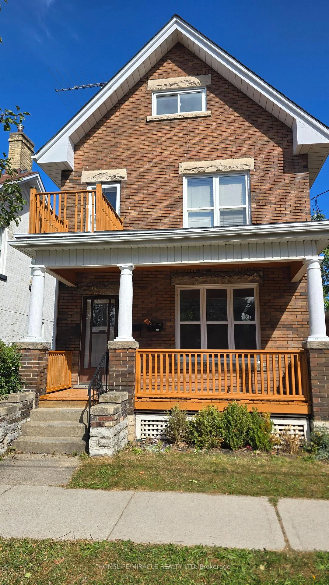 Photo 4 of 117 William Street, Brantford, Lansdowne — HOMEH
