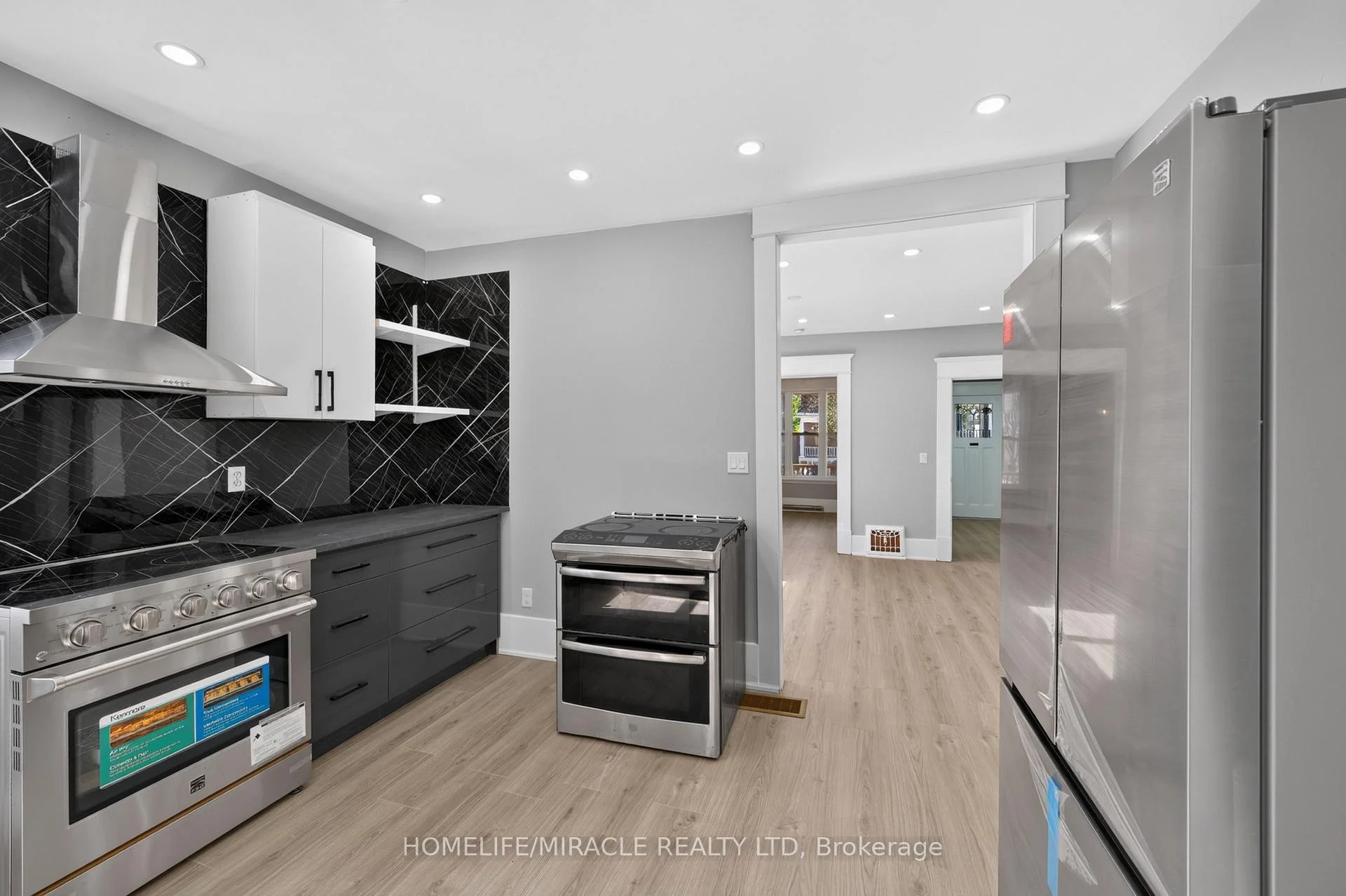 Photo 19 of 117 William Street, Brantford, Lansdowne — HOMEH