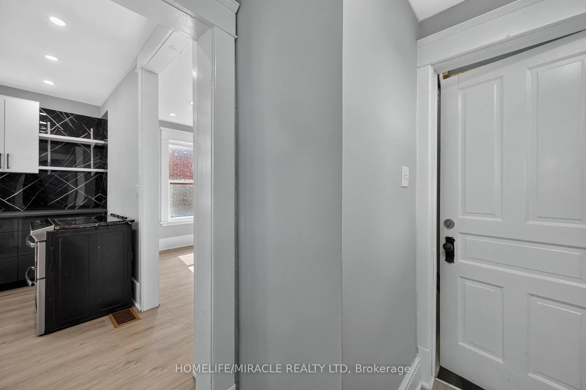 Photo 27 of 117 William Street, Brantford, Lansdowne — HOMEH