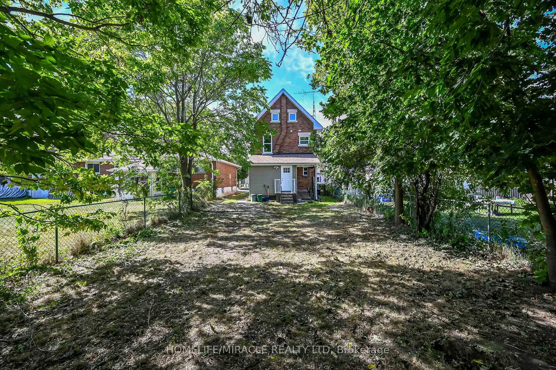 Photo 53 of 117 William Street, Brantford, Lansdowne — HOMEH
