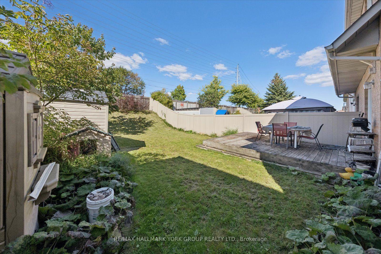 Photo 19 of 537 Walpole Crescent, Newmarket, Stonehaven-Wyndham — HOMEH