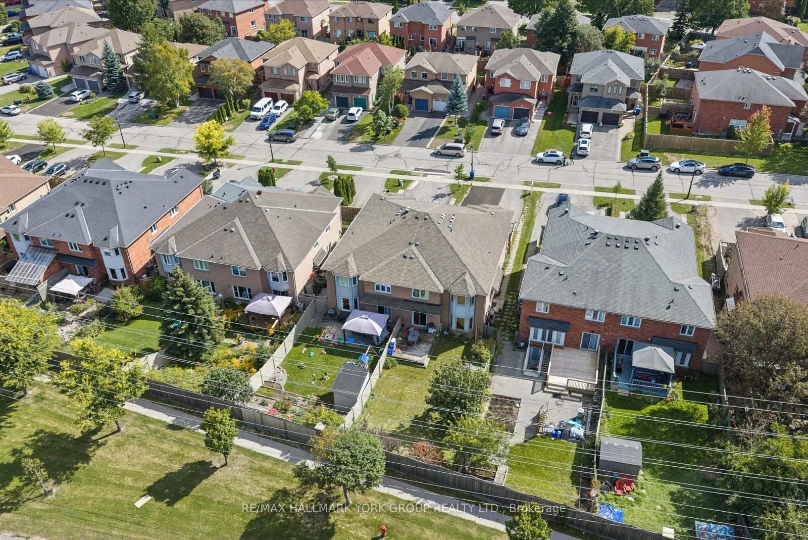 Photo 25 of 537 Walpole Crescent, Newmarket, Stonehaven-Wyndham — HOMEH