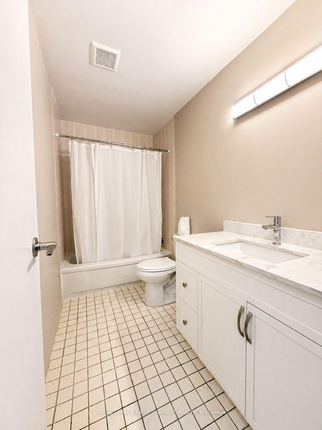 Photo 9 of Unit B7, 179 Edgehill Drive, Barrie, Letitia Heights — HOMEH