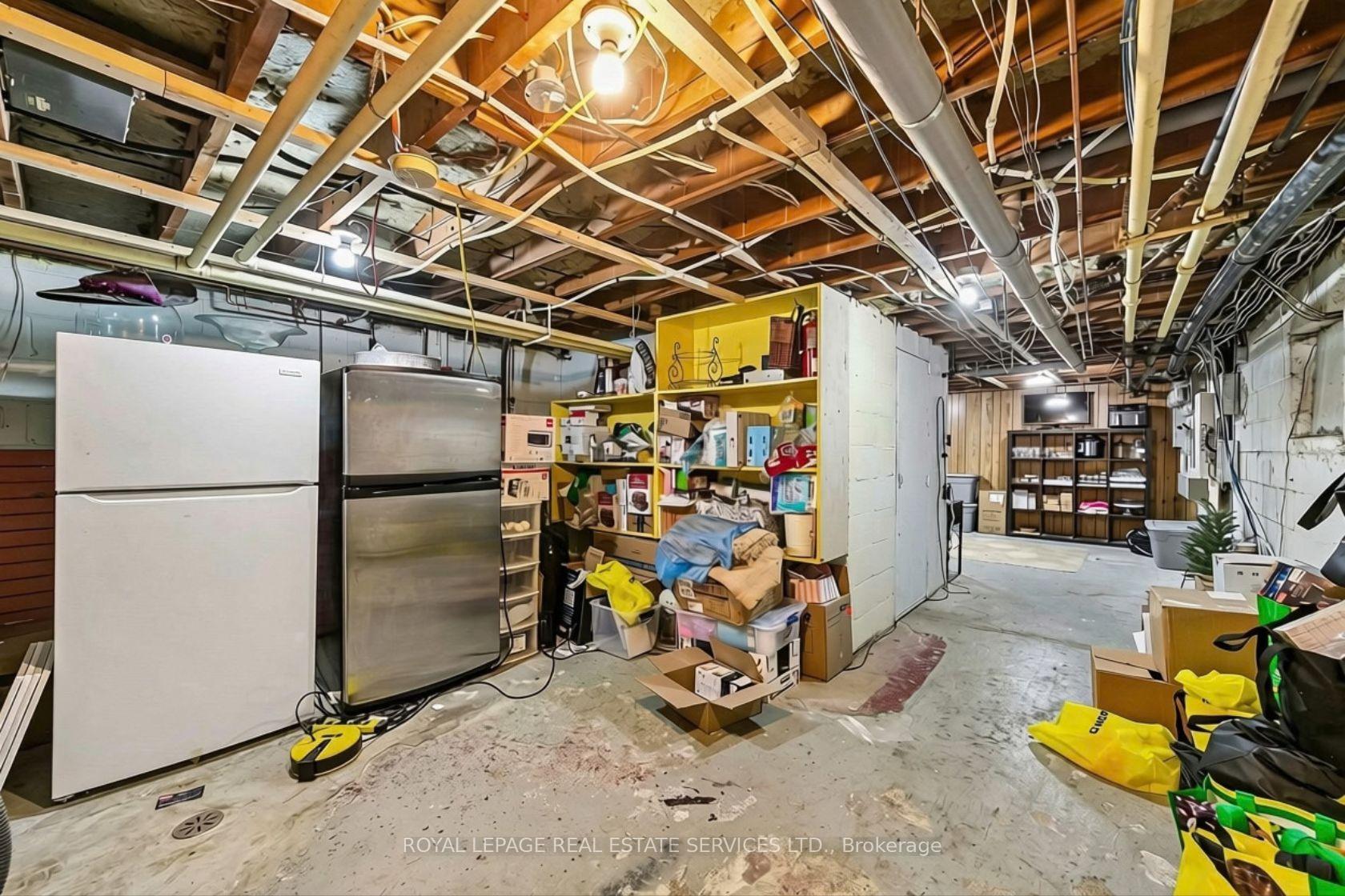 Photo 38 of 241-243 Lakeshore Road E, Mississauga, Port Credit — HOMEH