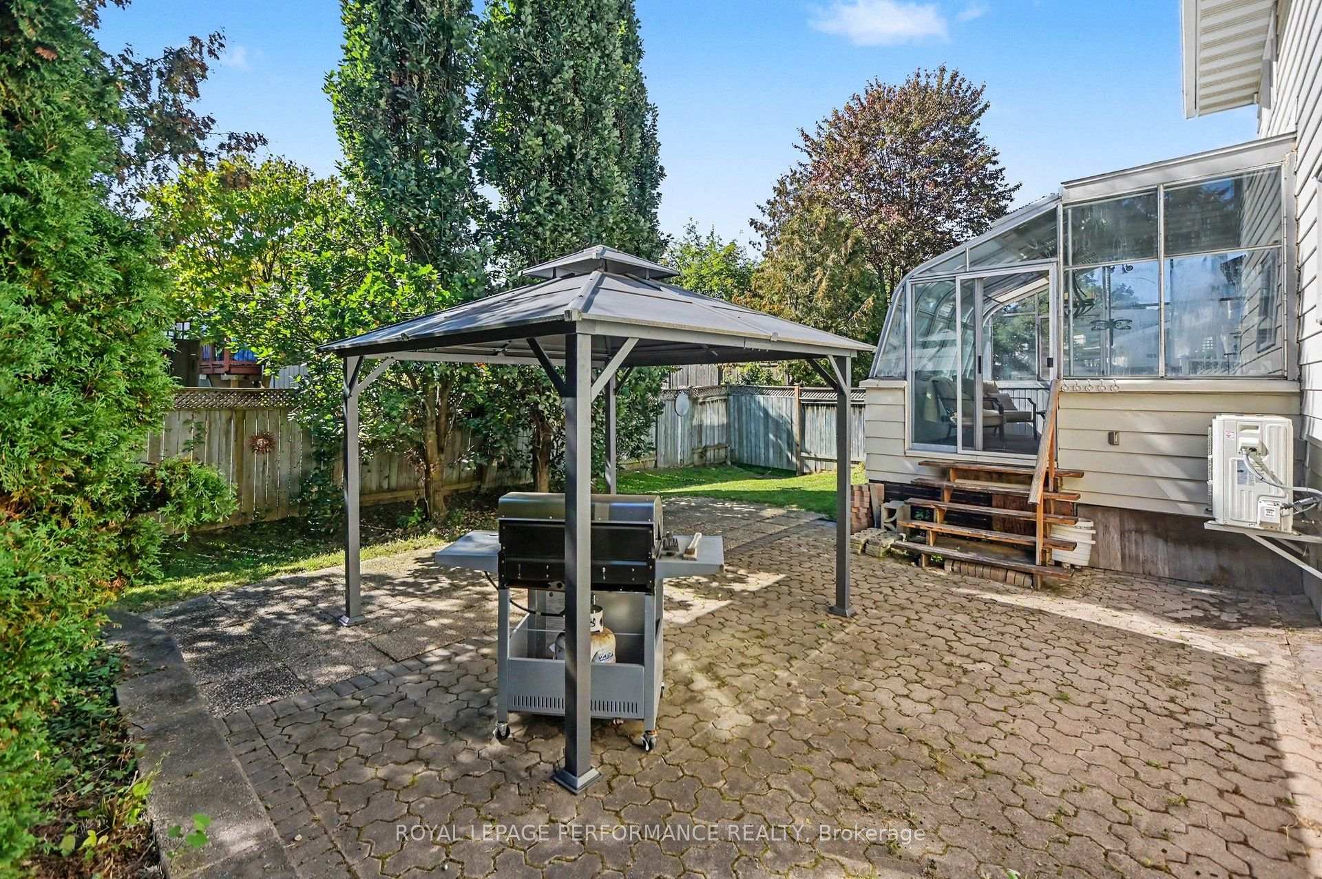 Photo 32 of 6284 Sundown Crescent, Ottawa, Convent Glen South — HOMEH