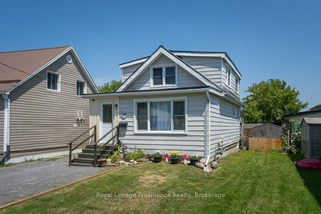 Photo 2 of 29 Pelham Street, Quinte West, Trenton Ward — HOMEH