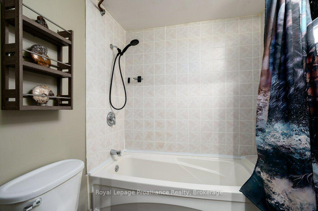 Photo 10 of 29 Pelham Street, Quinte West, Trenton Ward — HOMEH