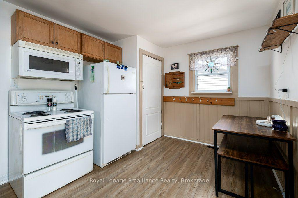 Photo 14 of 29 Pelham Street, Quinte West, Trenton Ward — HOMEH