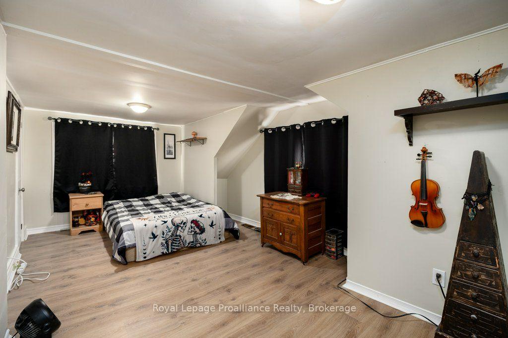 Photo 16 of 29 Pelham Street, Quinte West, Trenton Ward — HOMEH