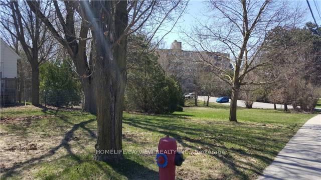 Photo 5 of 66 Roxborough Road, Newmarket, Gorham-College Manor — HOMEH