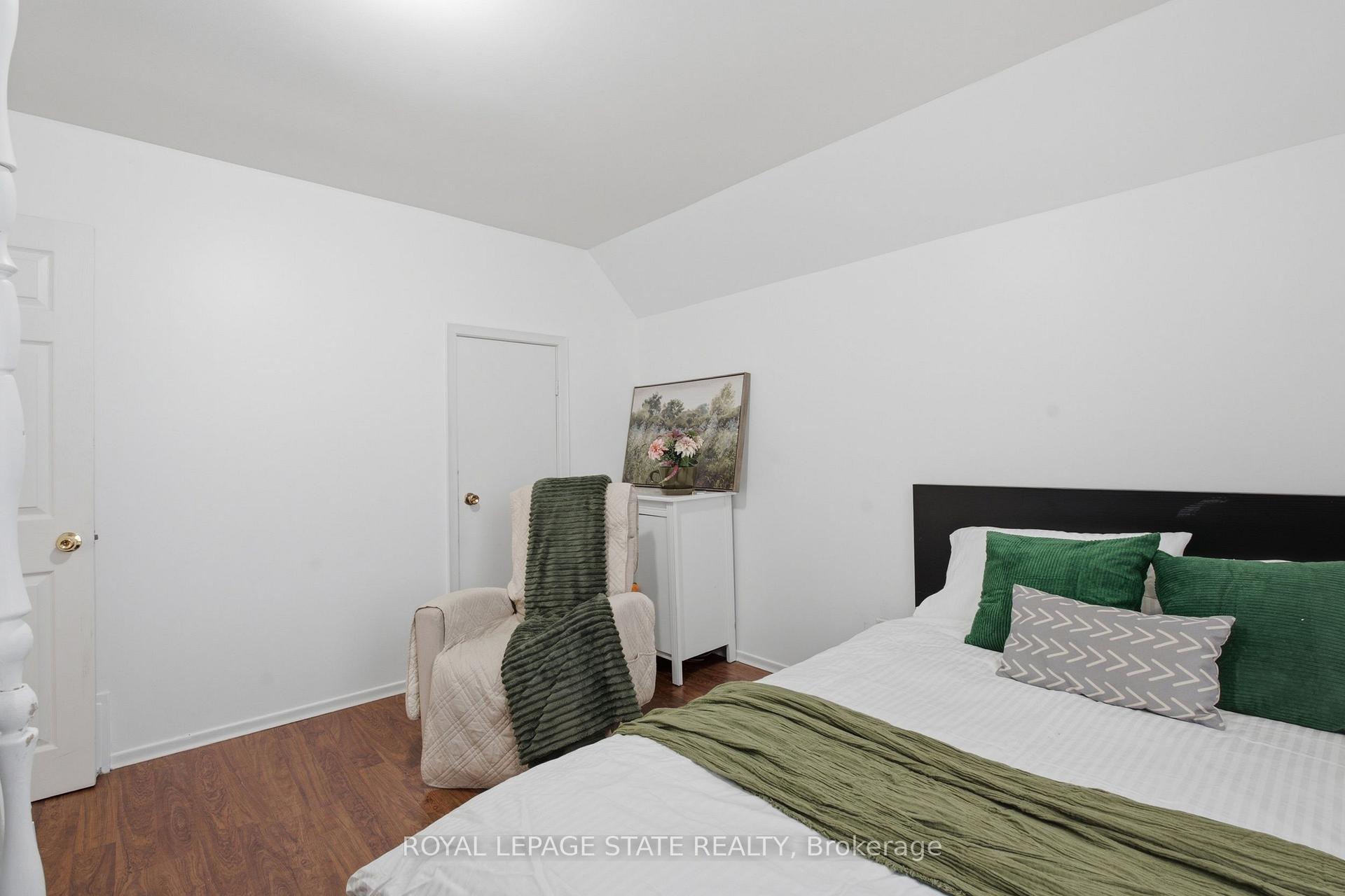 Photo 23 of 126 Niagara Street, Hamilton, Industrial Sector — HOMEH