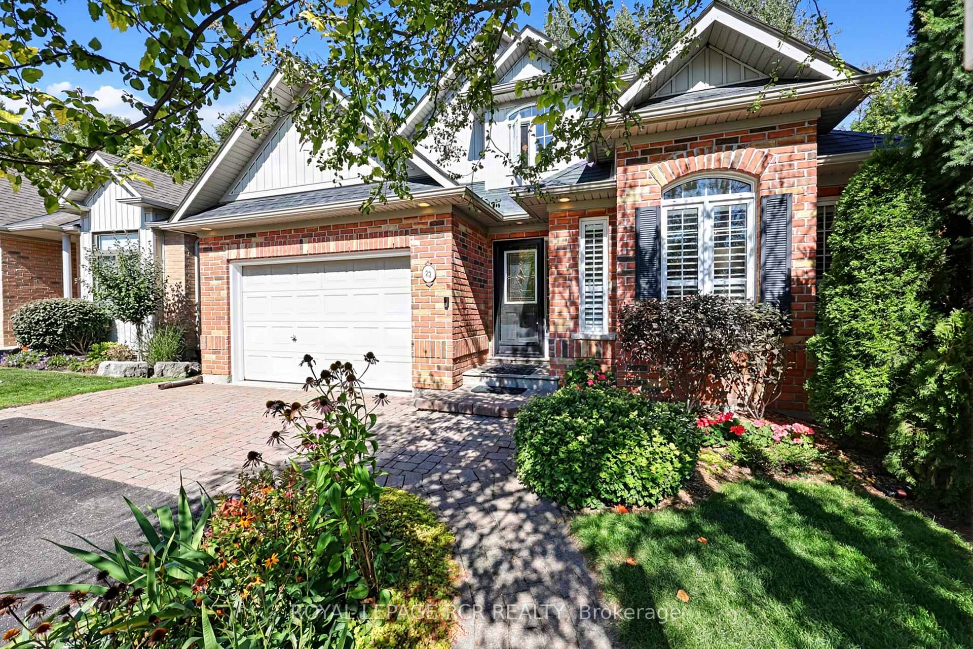 Photo 2 of 22 Nailsworth Crescent, Caledon, Caledon East — HOMEH