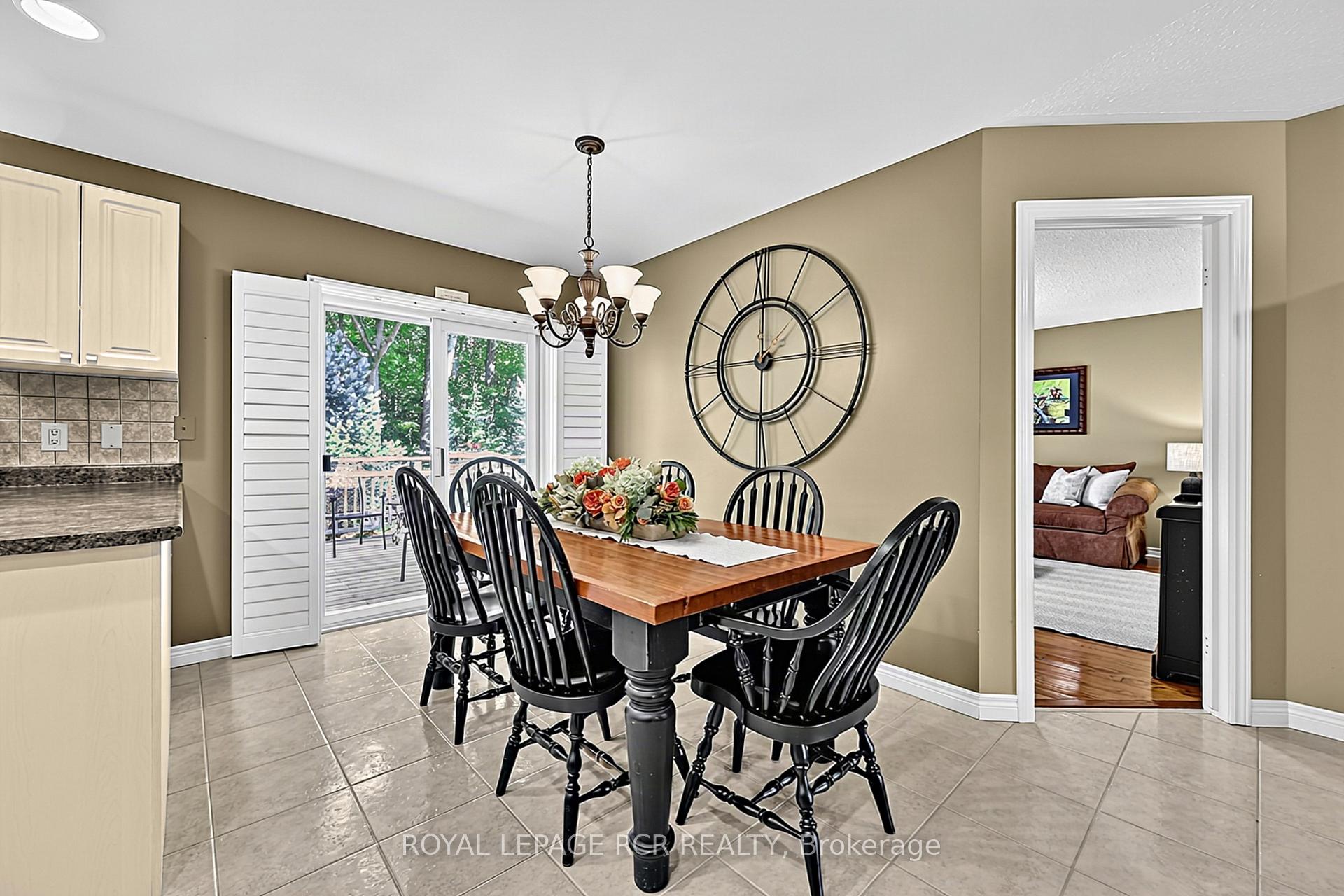 Photo 13 of 22 Nailsworth Crescent, Caledon, Caledon East — HOMEH