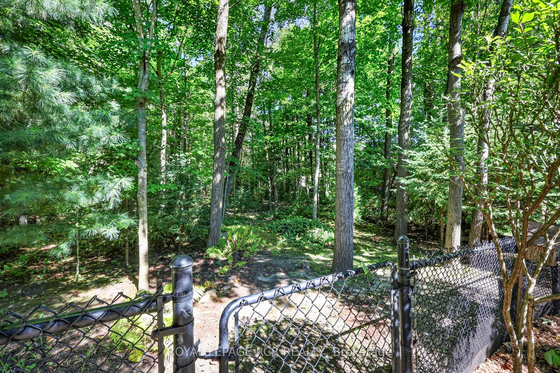 Photo 40 of 22 Nailsworth Crescent, Caledon, Caledon East — HOMEH