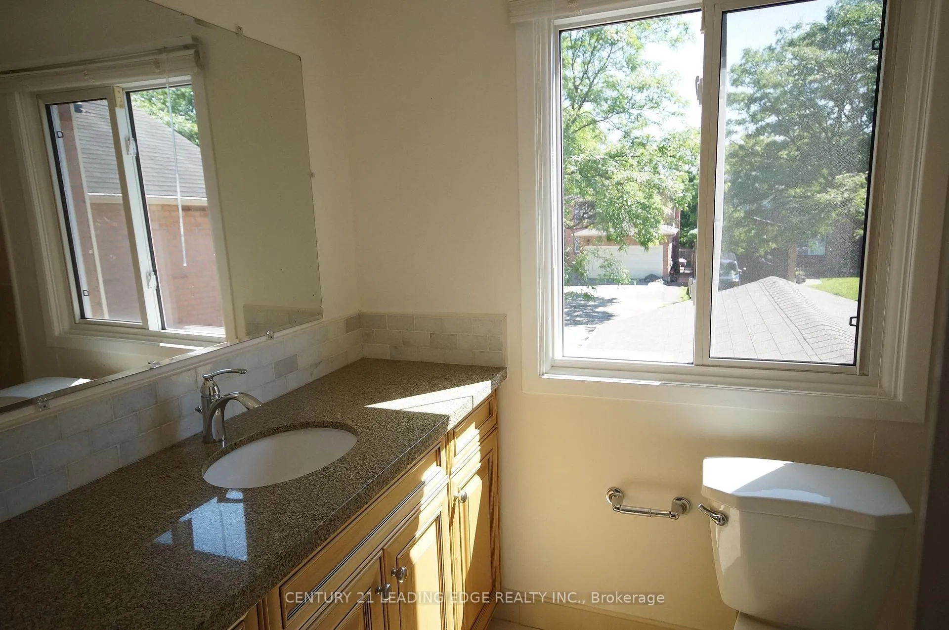Photo 8 of Unit UPPER, 62 Daniels Crescent, Ajax, Central West — HOMEH