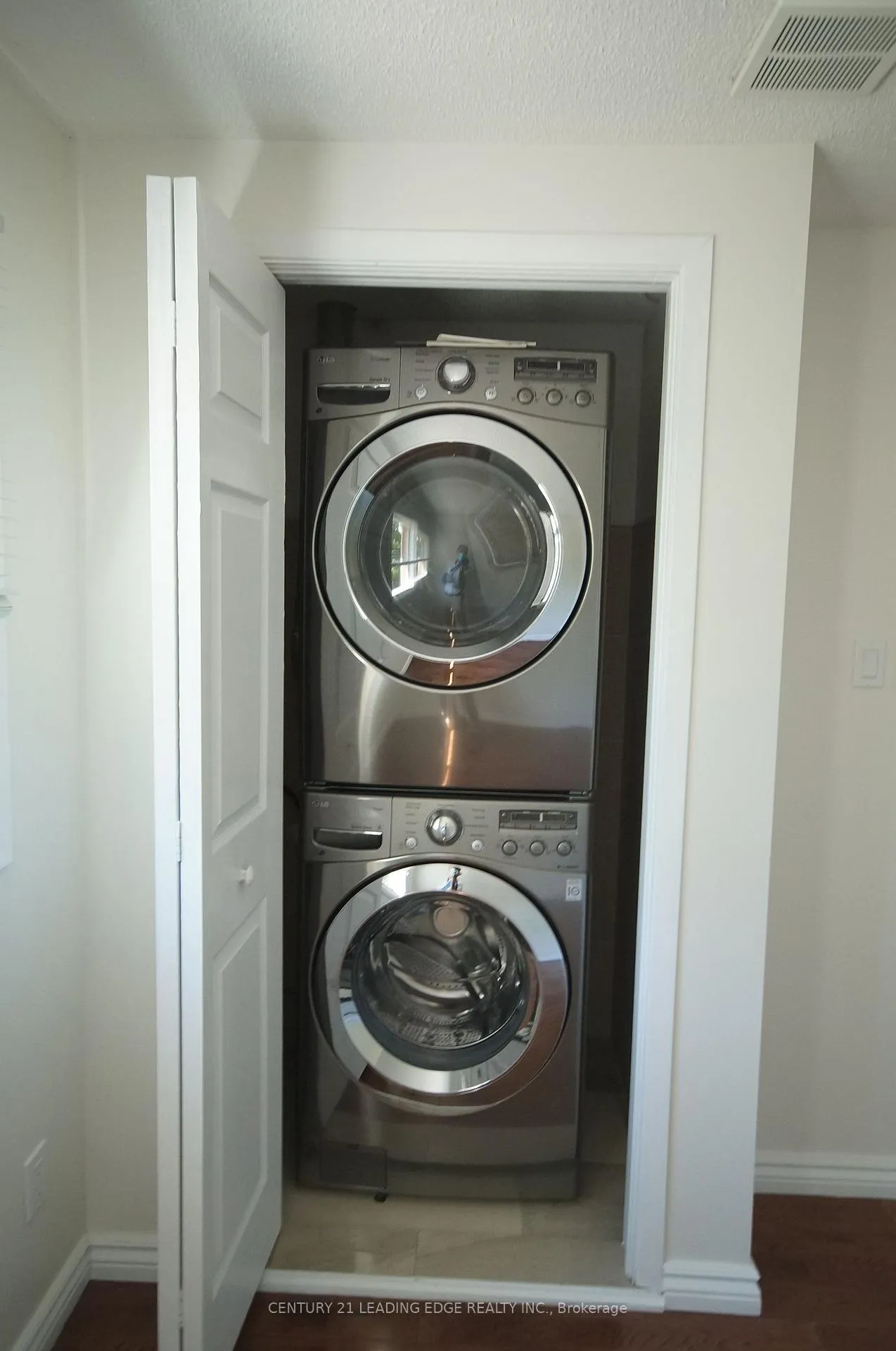 Photo 9 of Unit UPPER, 62 Daniels Crescent, Ajax, Central West — HOMEH