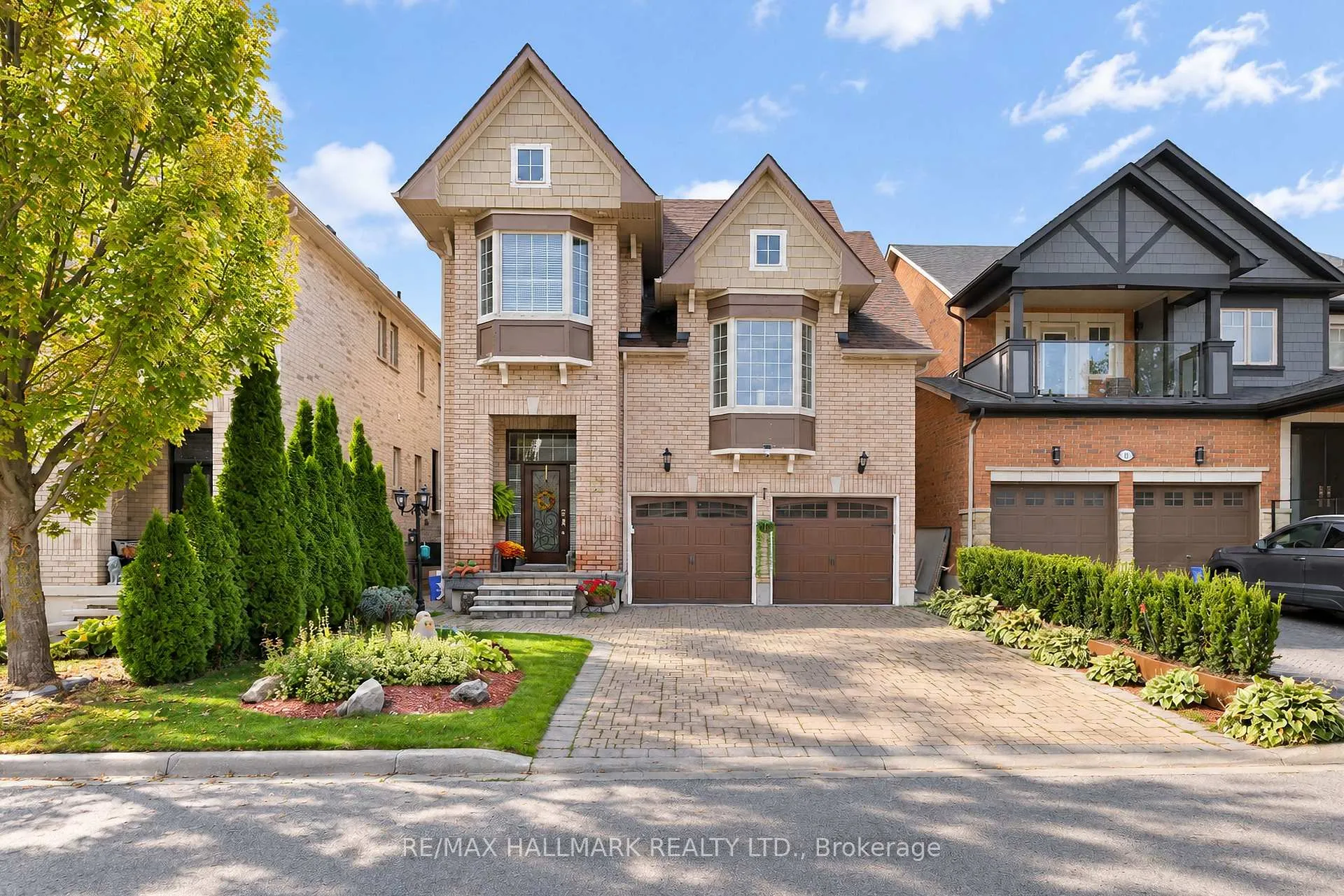 Photo 1 of 16 Braehead Drive, Richmond Hill, Jefferson — HOMEH