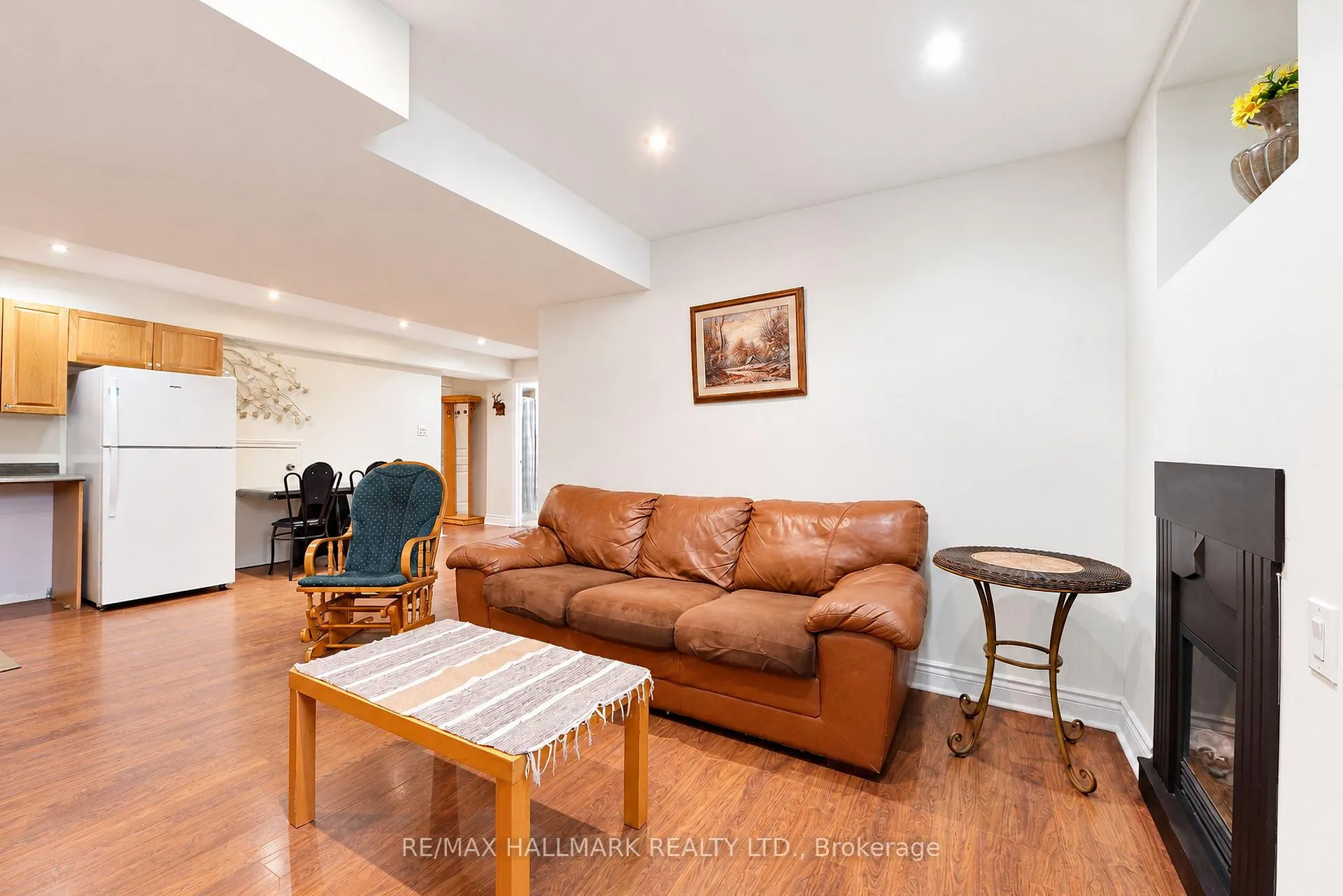 Photo 7 of 16 Braehead Drive, Richmond Hill, Jefferson — HOMEH